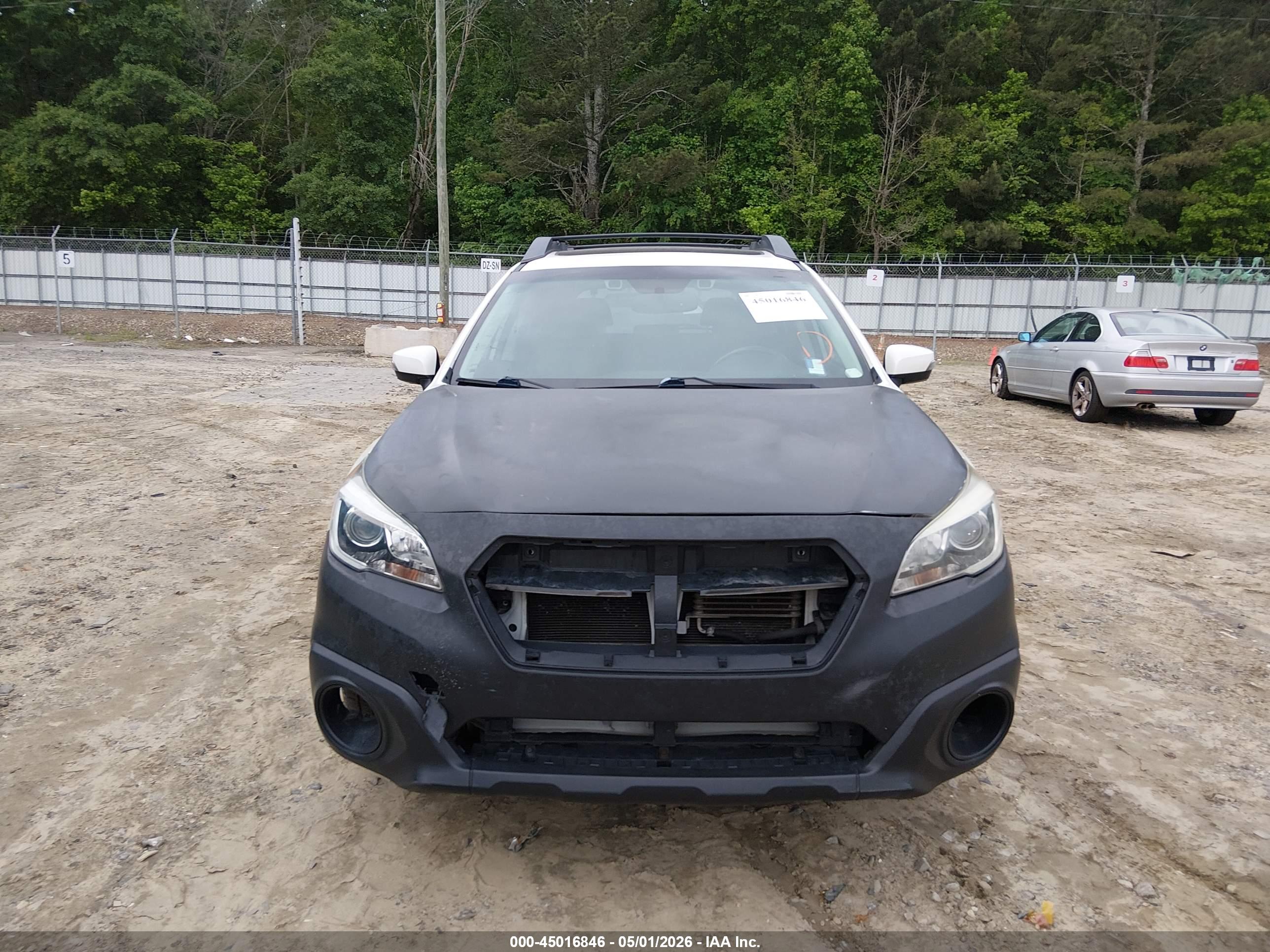 SUBARU OUTBACK image 6