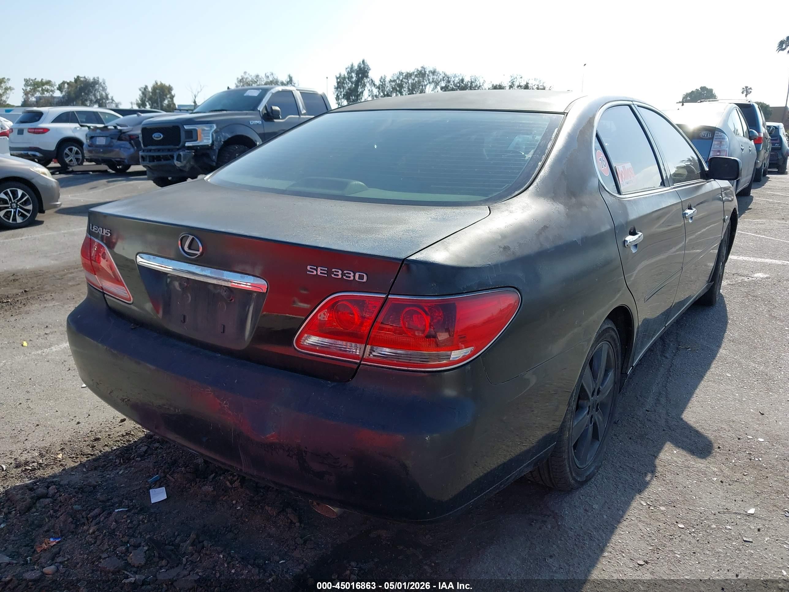 LEXUS ES image 4