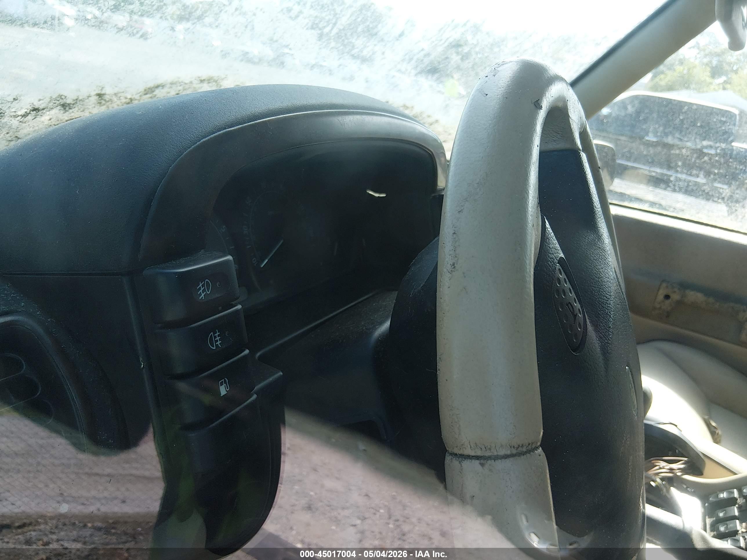 LAND ROVER image 7