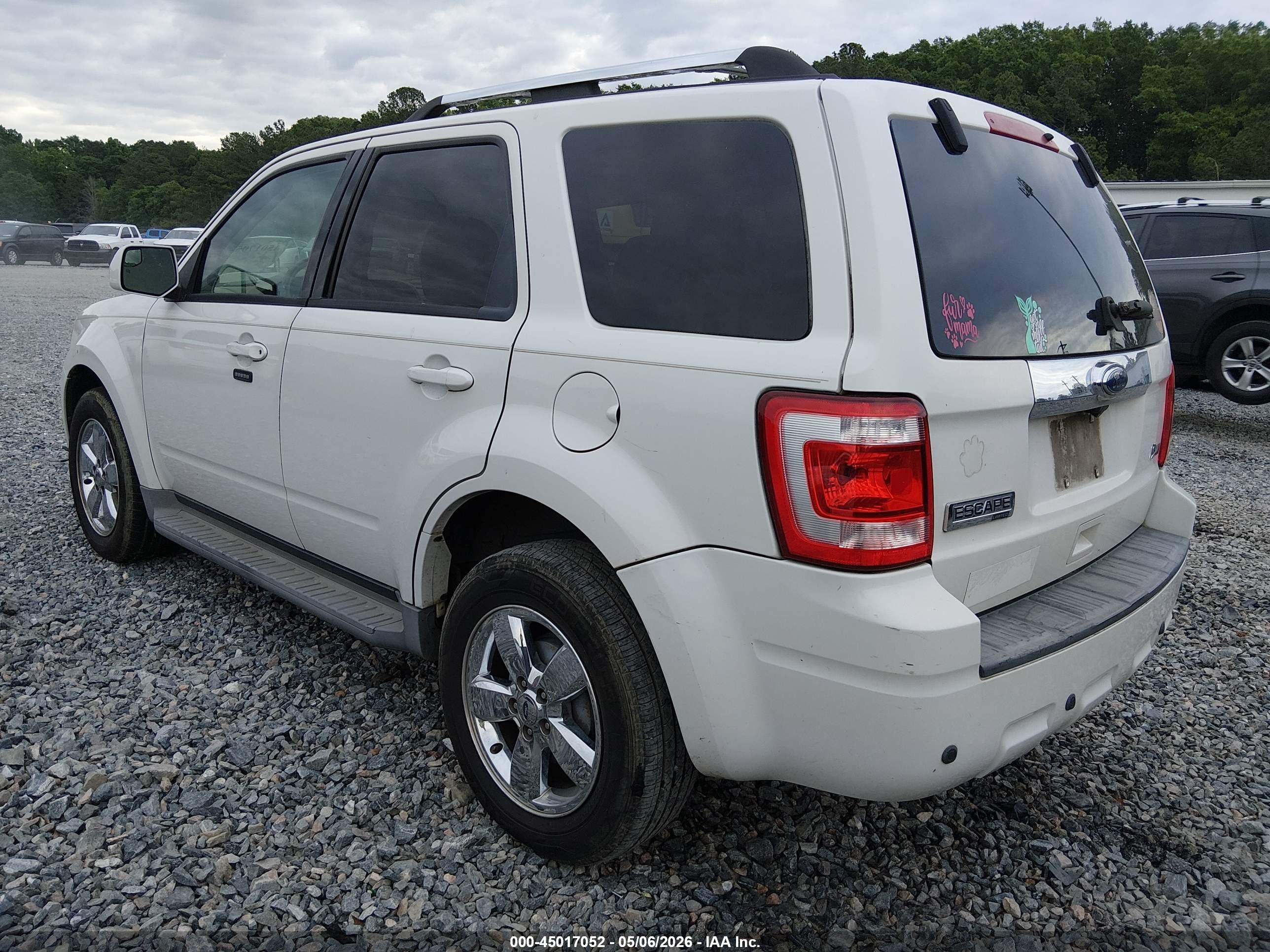 FORD ESCAPE image 3