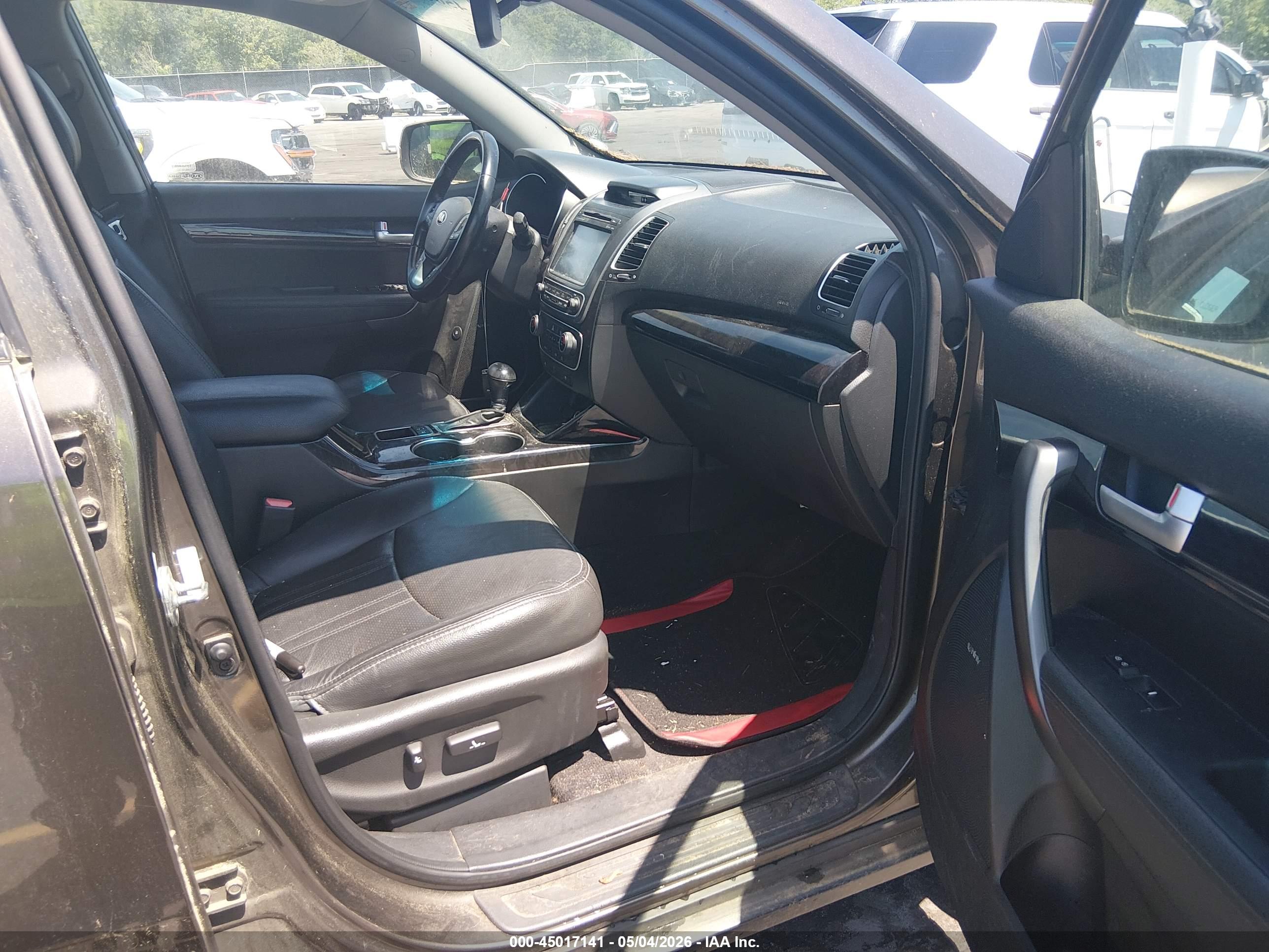 KIA SORENTO image 5