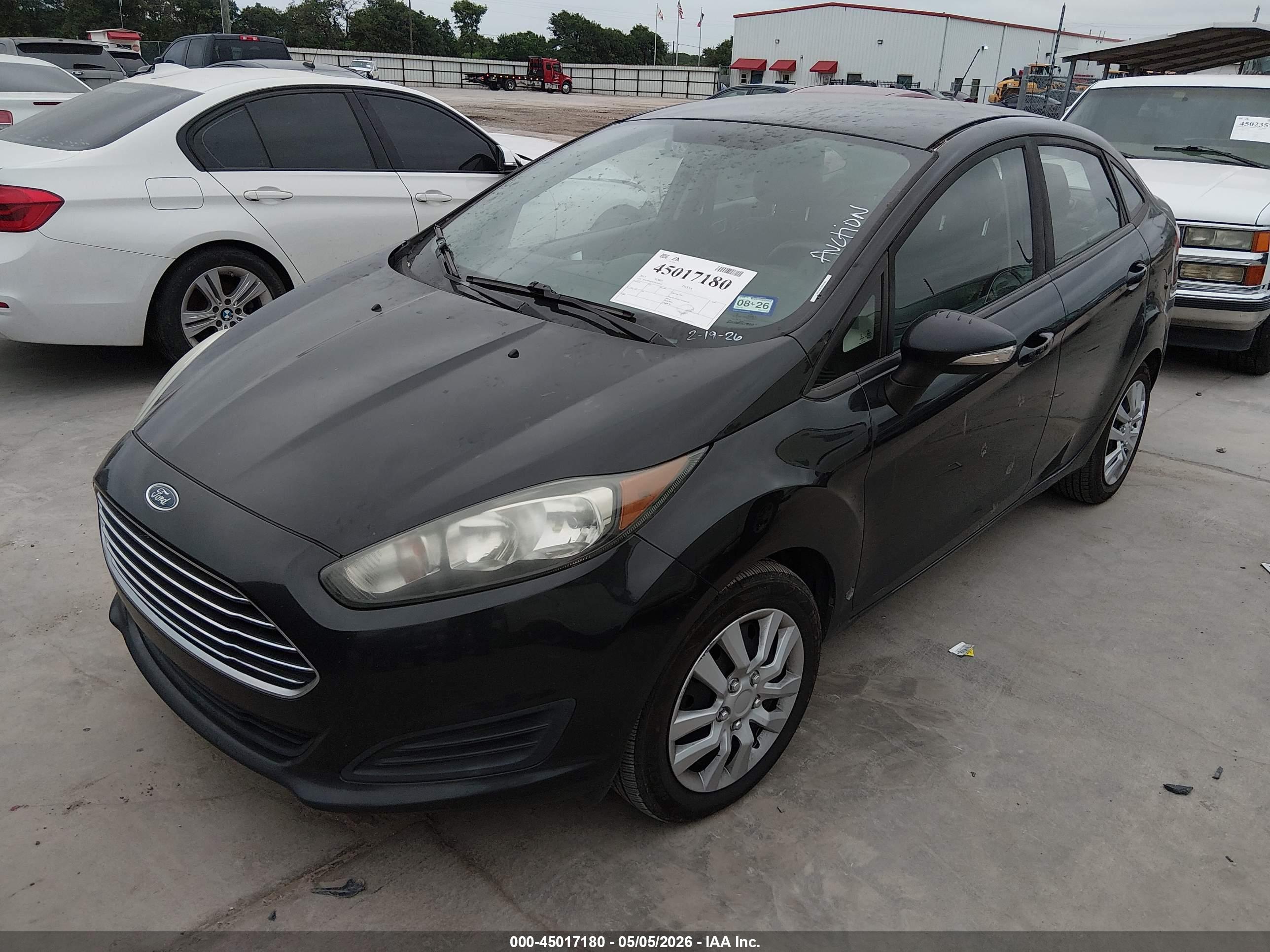 FORD FIESTA image 2