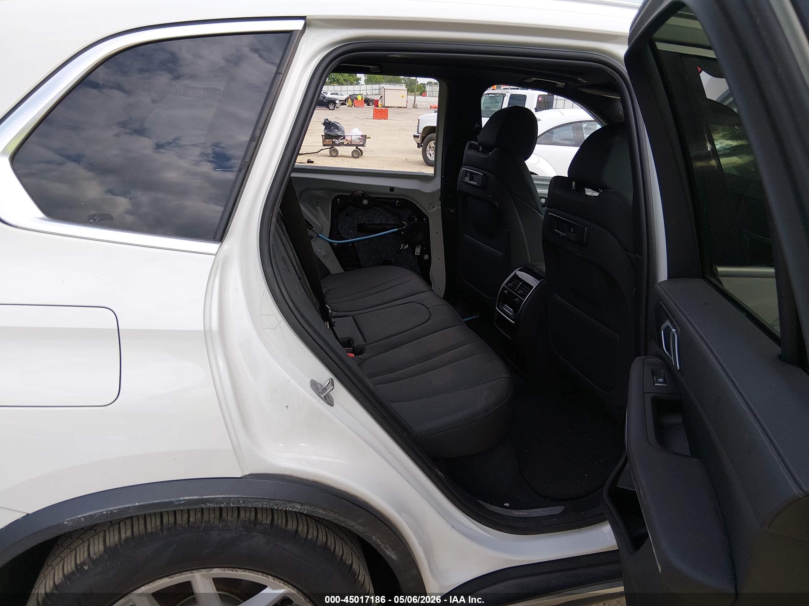BMW X5 image 8