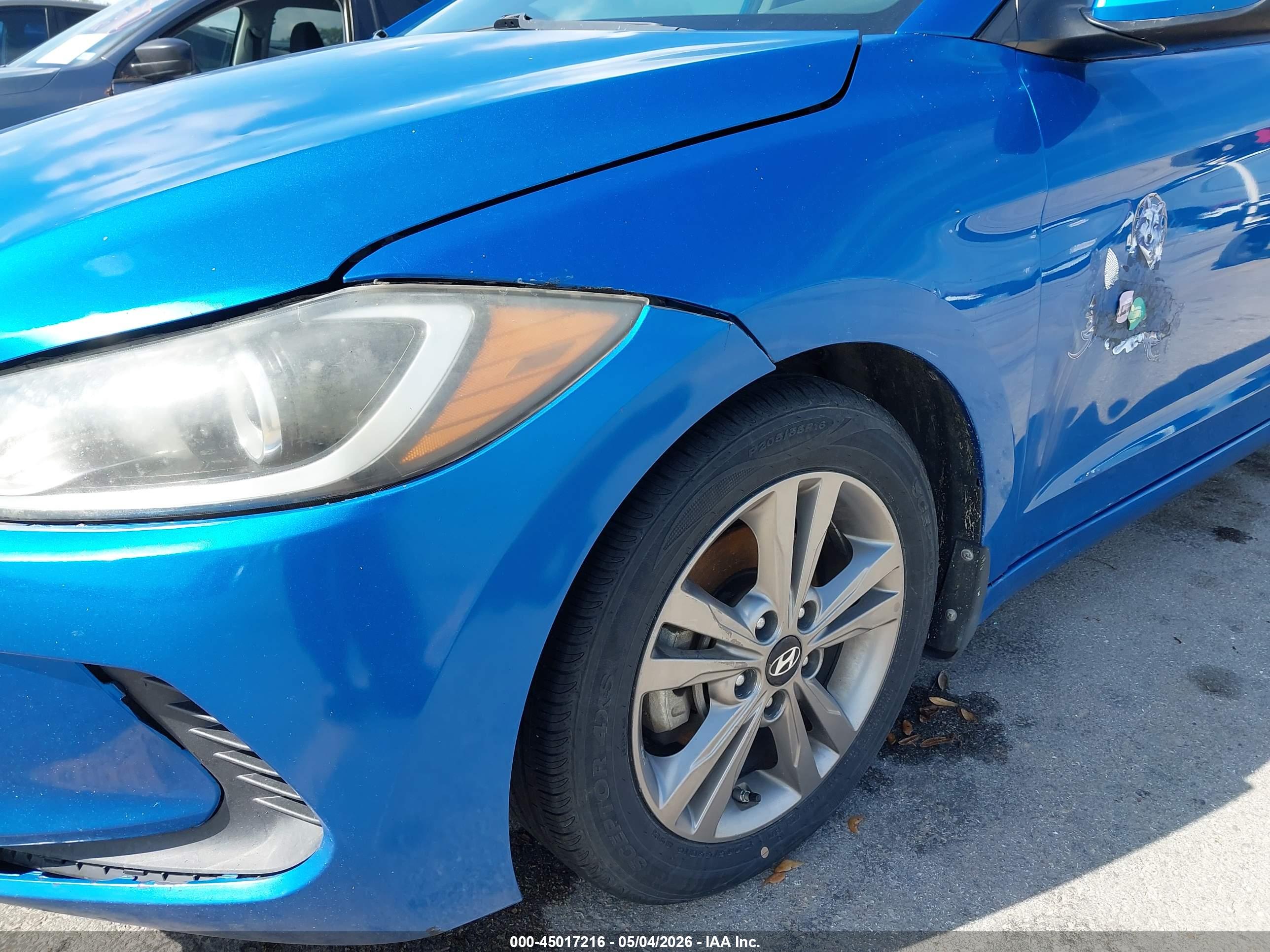HYUNDAI ELANTRA image 6