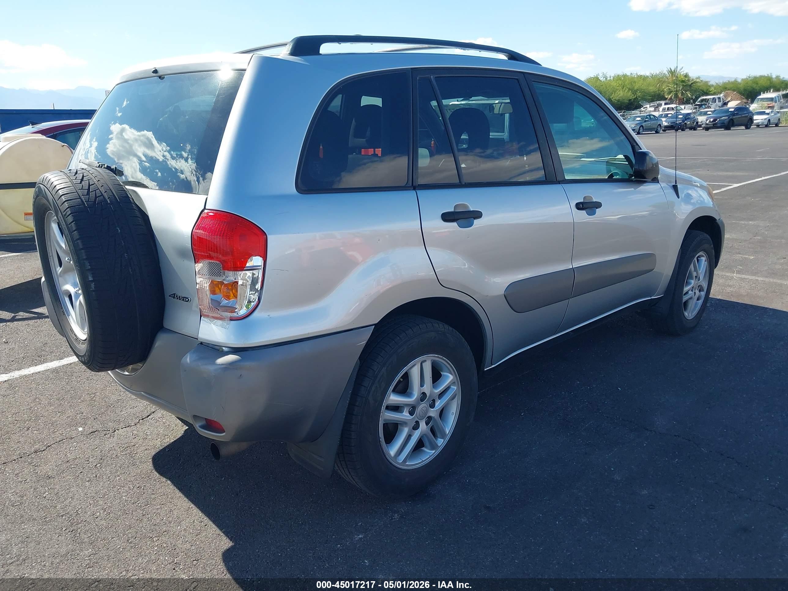 TOYOTA RAV4 image 4
