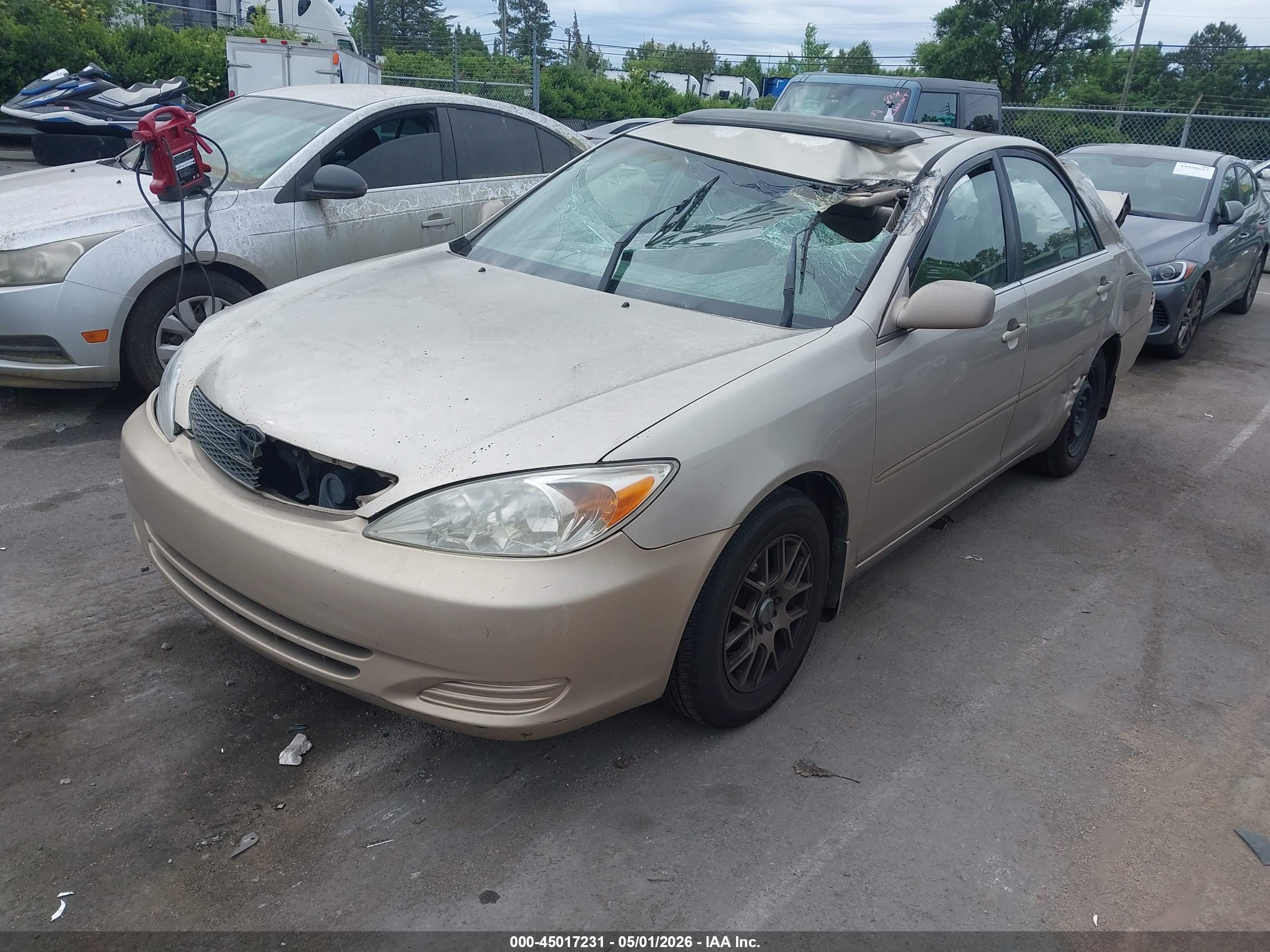 TOYOTA CAMRY image 2