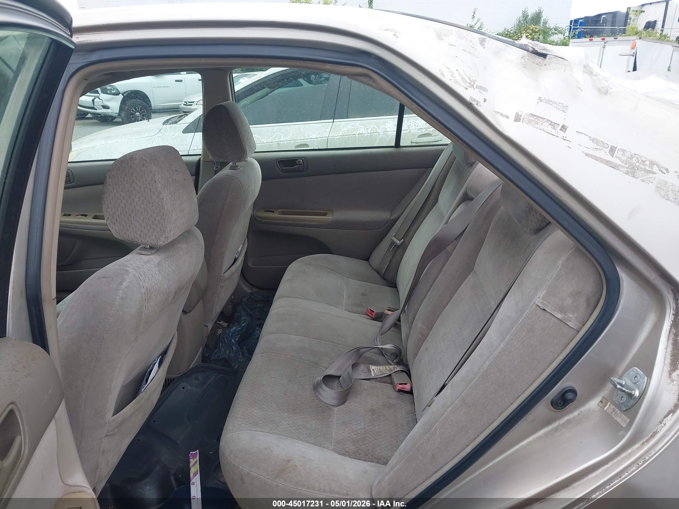 TOYOTA CAMRY image 8