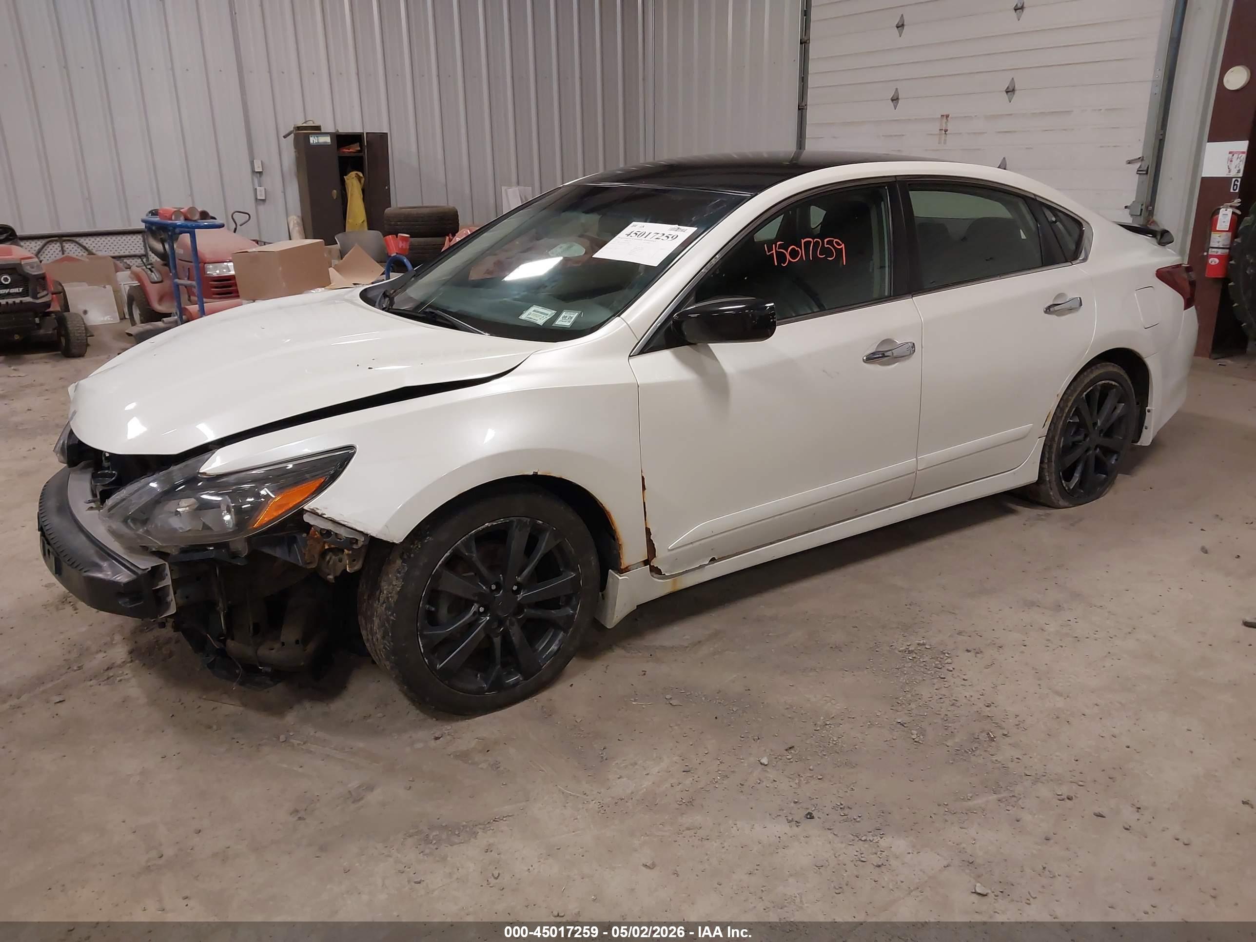 NISSAN ALTIMA image 2