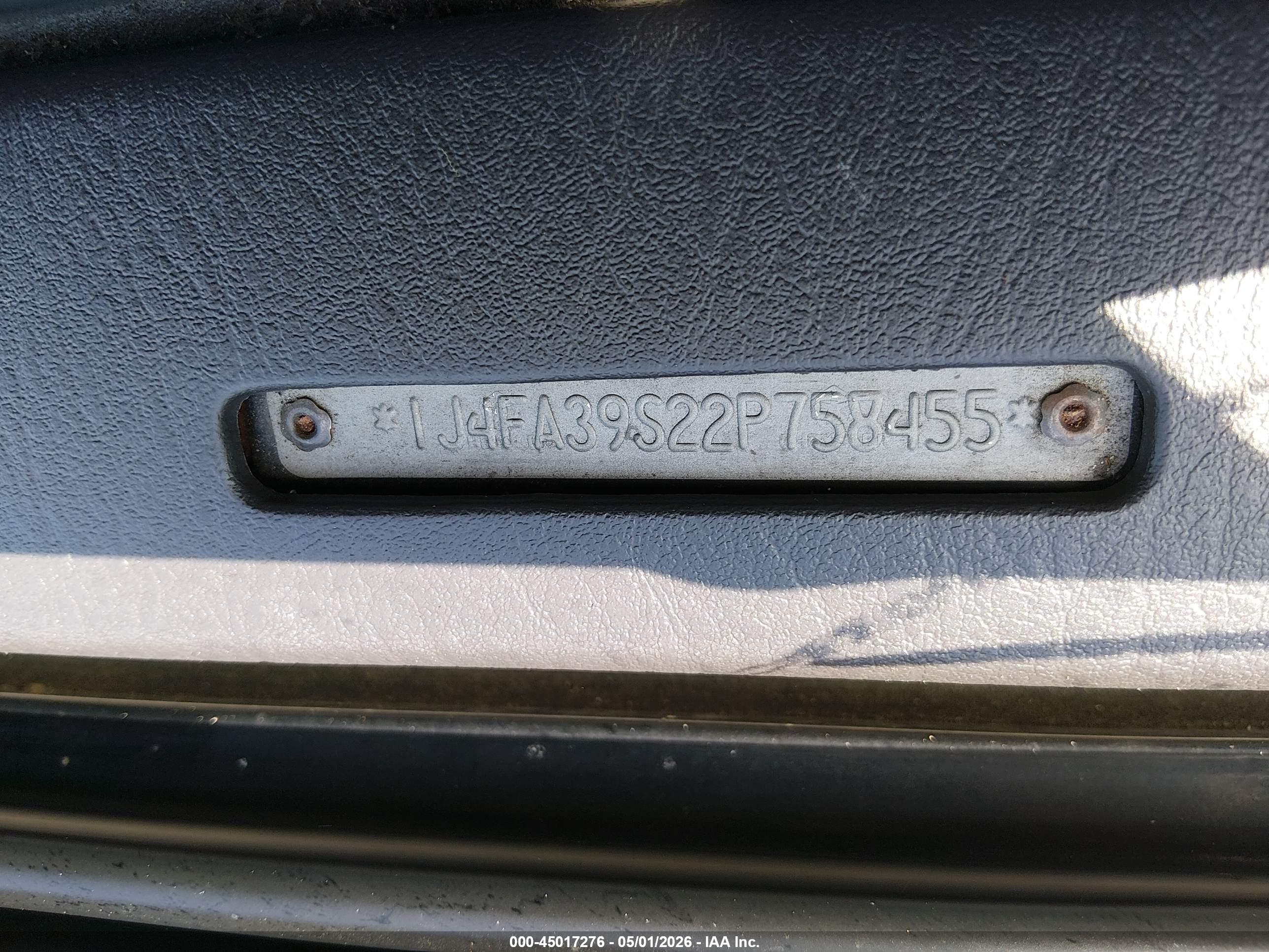 JEEP WRANGLER image 9
