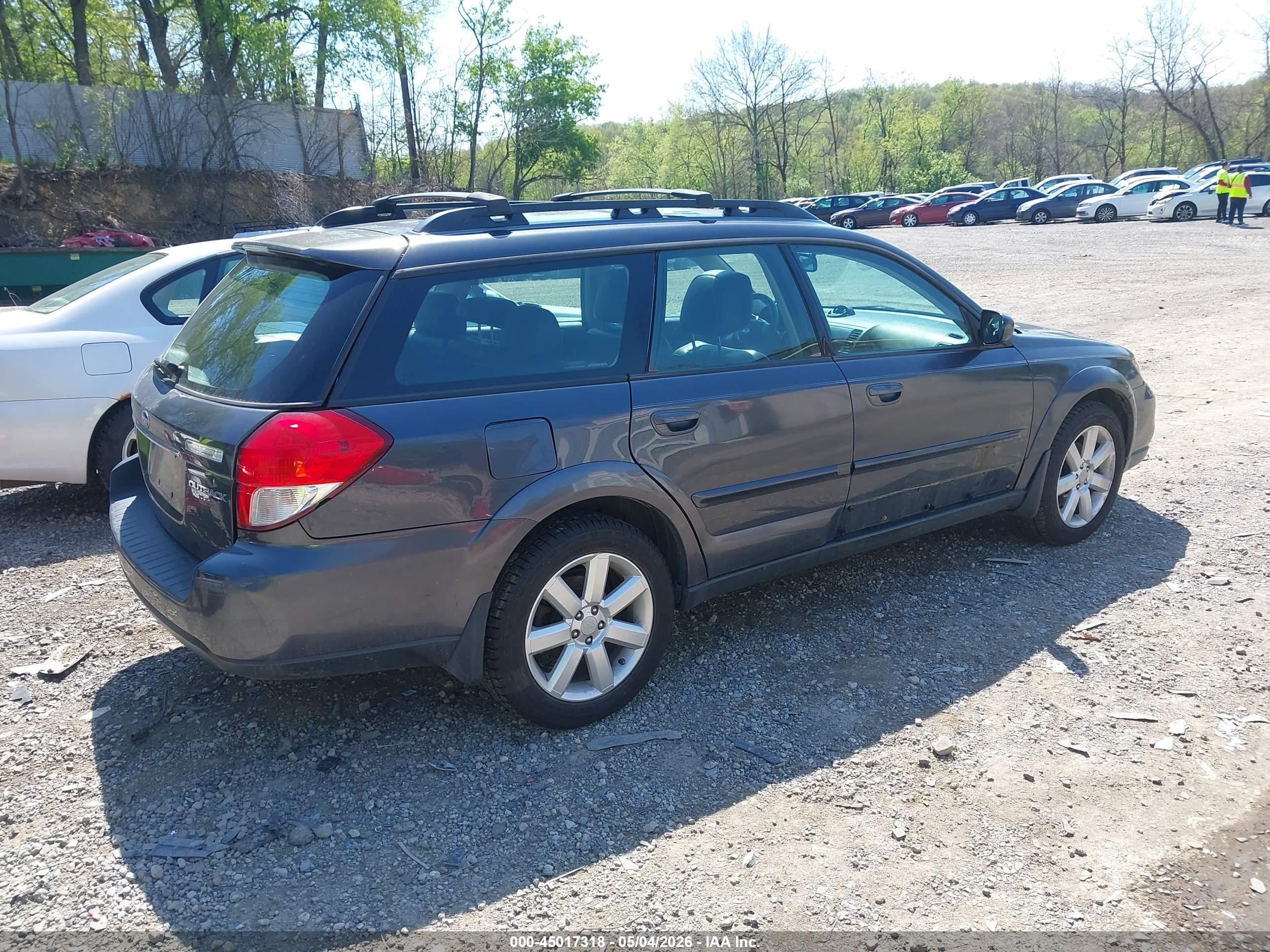 SUBARU OUTBACK image 4