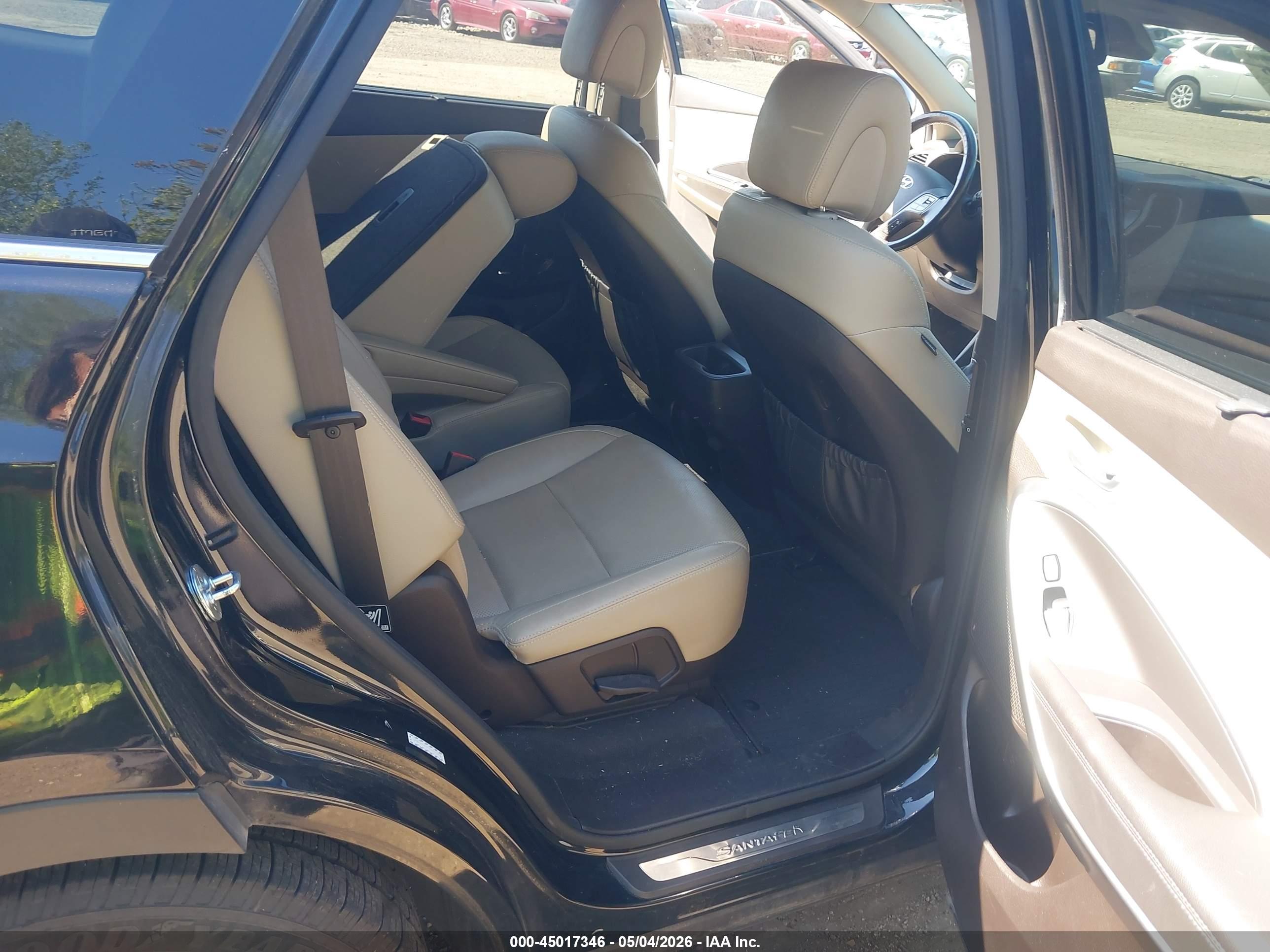 HYUNDAI SANTA image 8