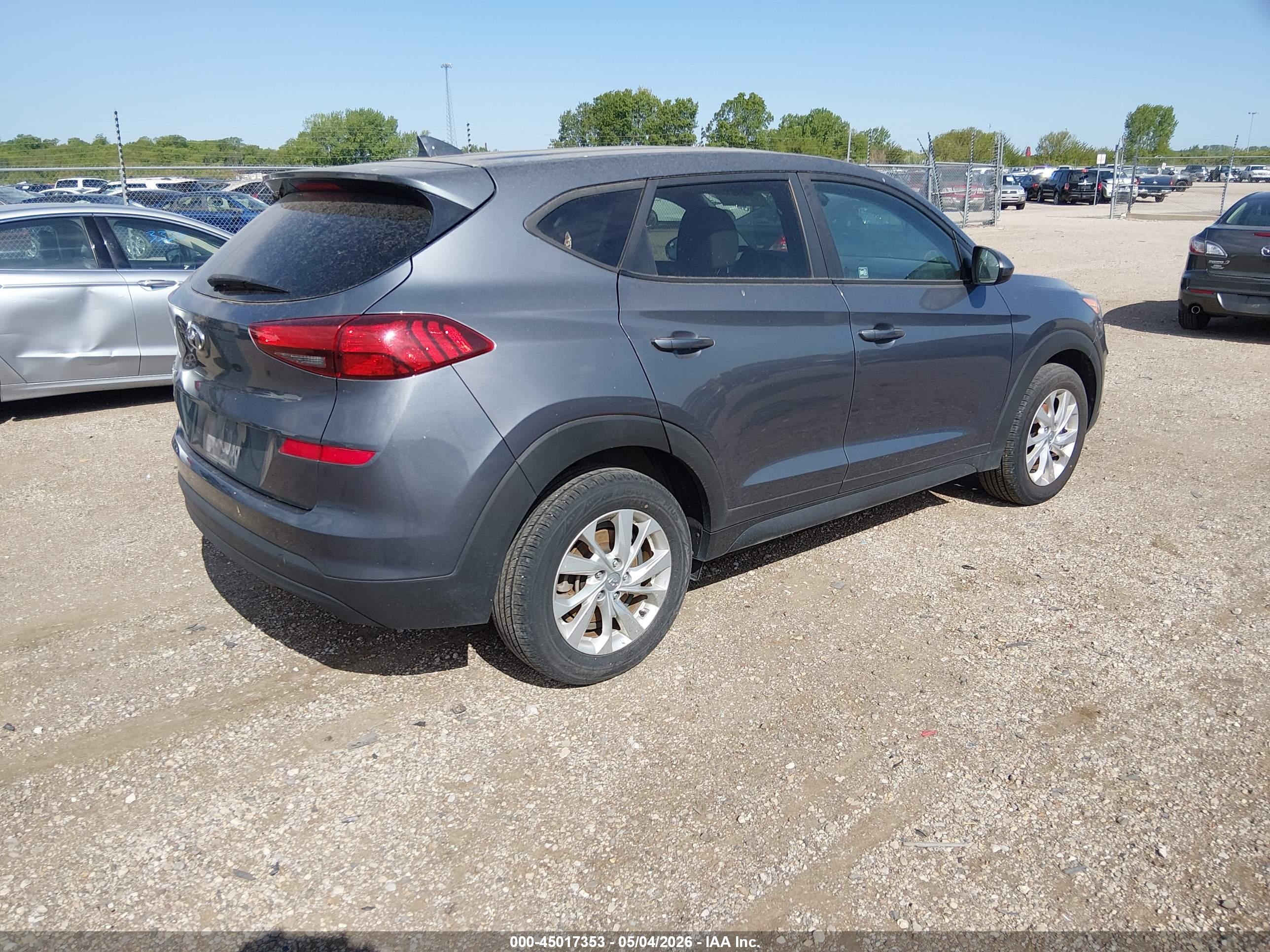 HYUNDAI TUCSON image 4