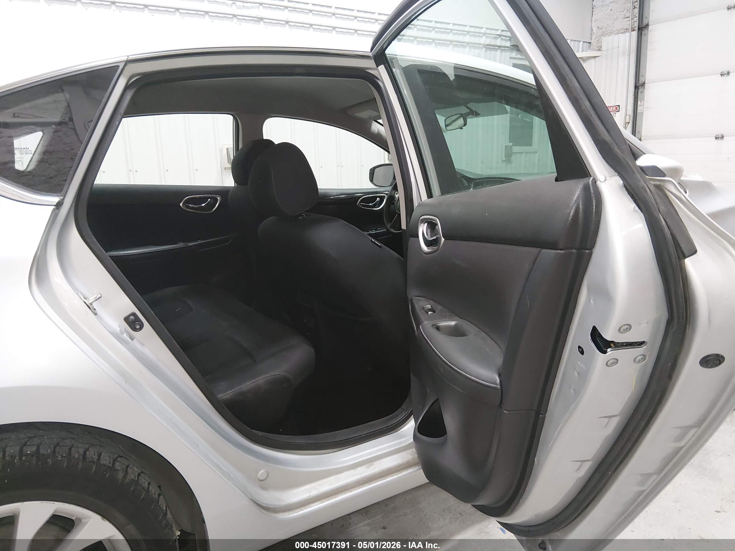 NISSAN SENTRA image 8