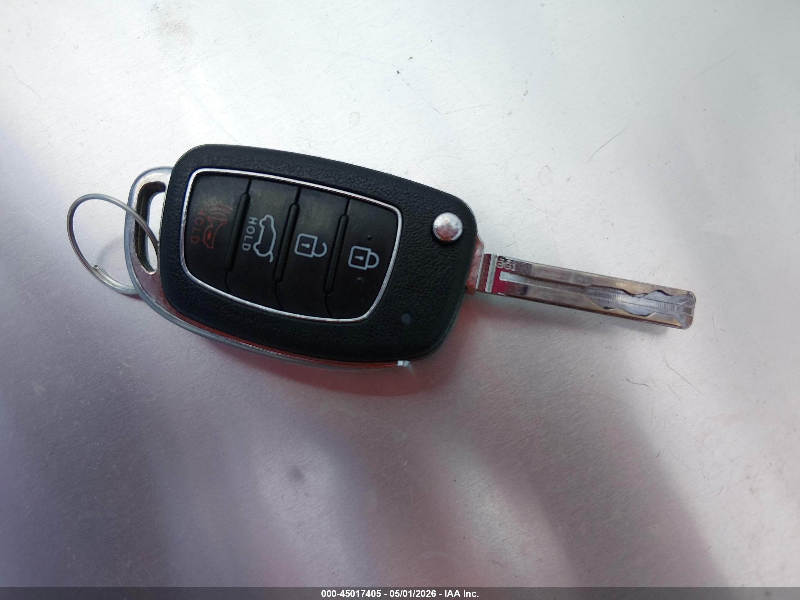 HYUNDAI TUCSON image 11