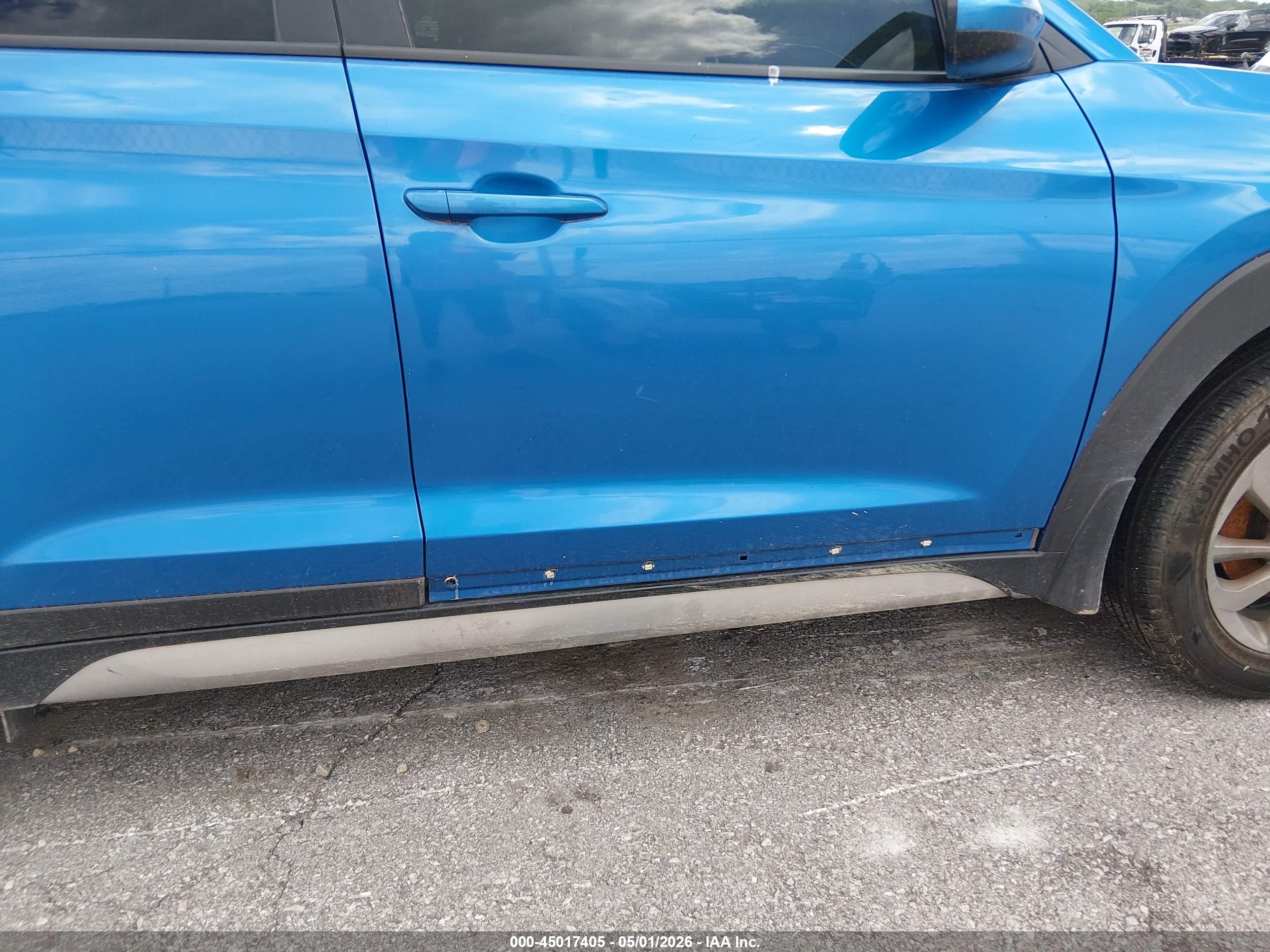 HYUNDAI TUCSON image 6