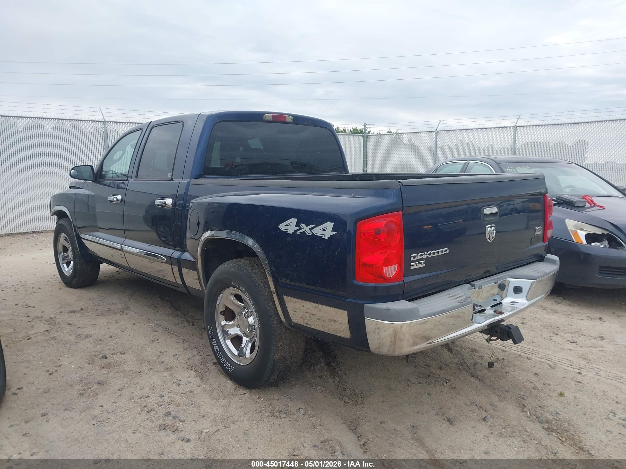 DODGE DAKOTA image 3