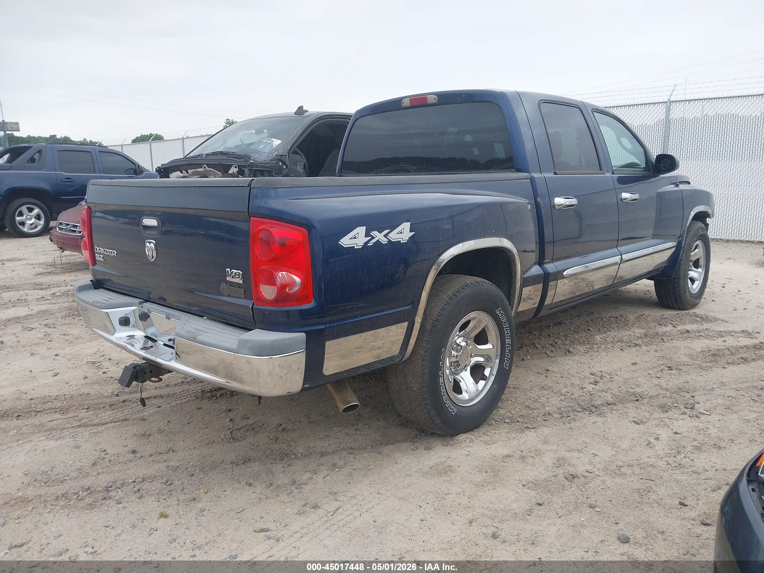 DODGE DAKOTA image 4