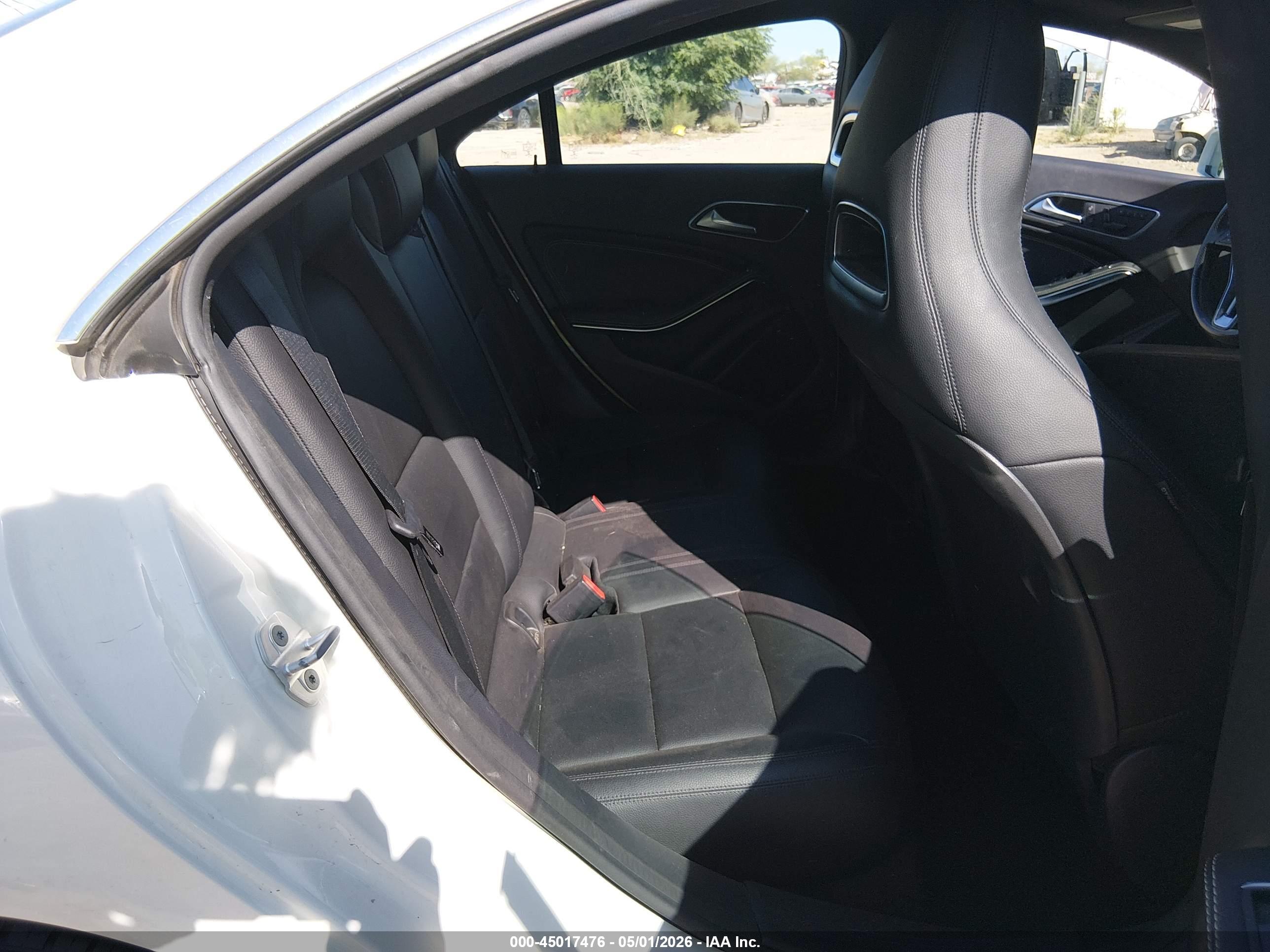MERCEDES-BENZ CLA image 8