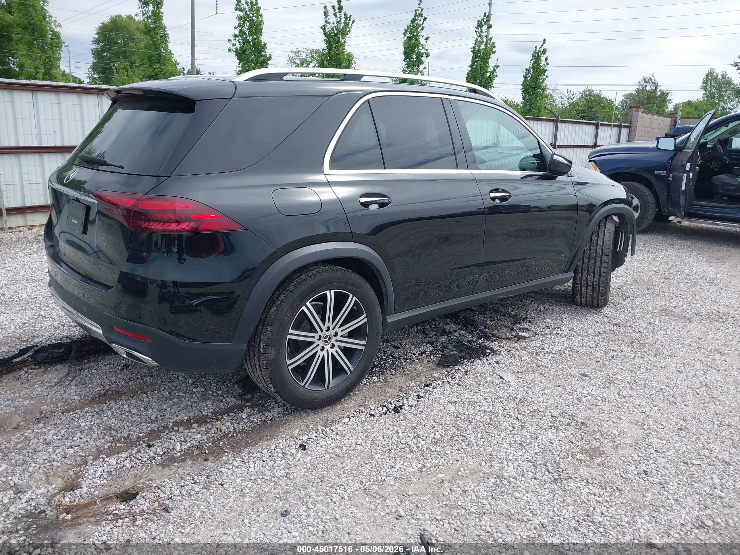 MERCEDES-BENZ GLE image 4