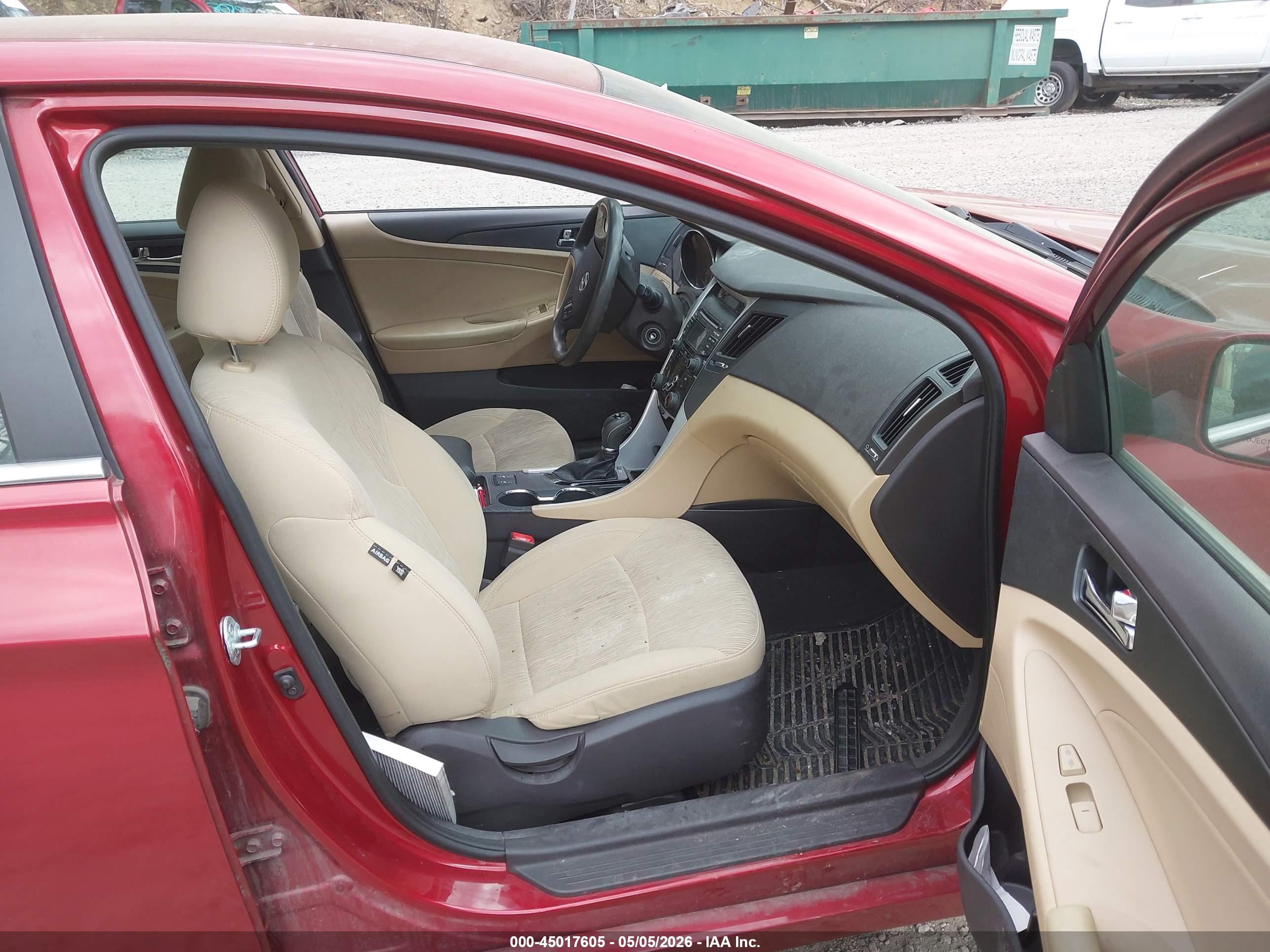 HYUNDAI SONATA image 5