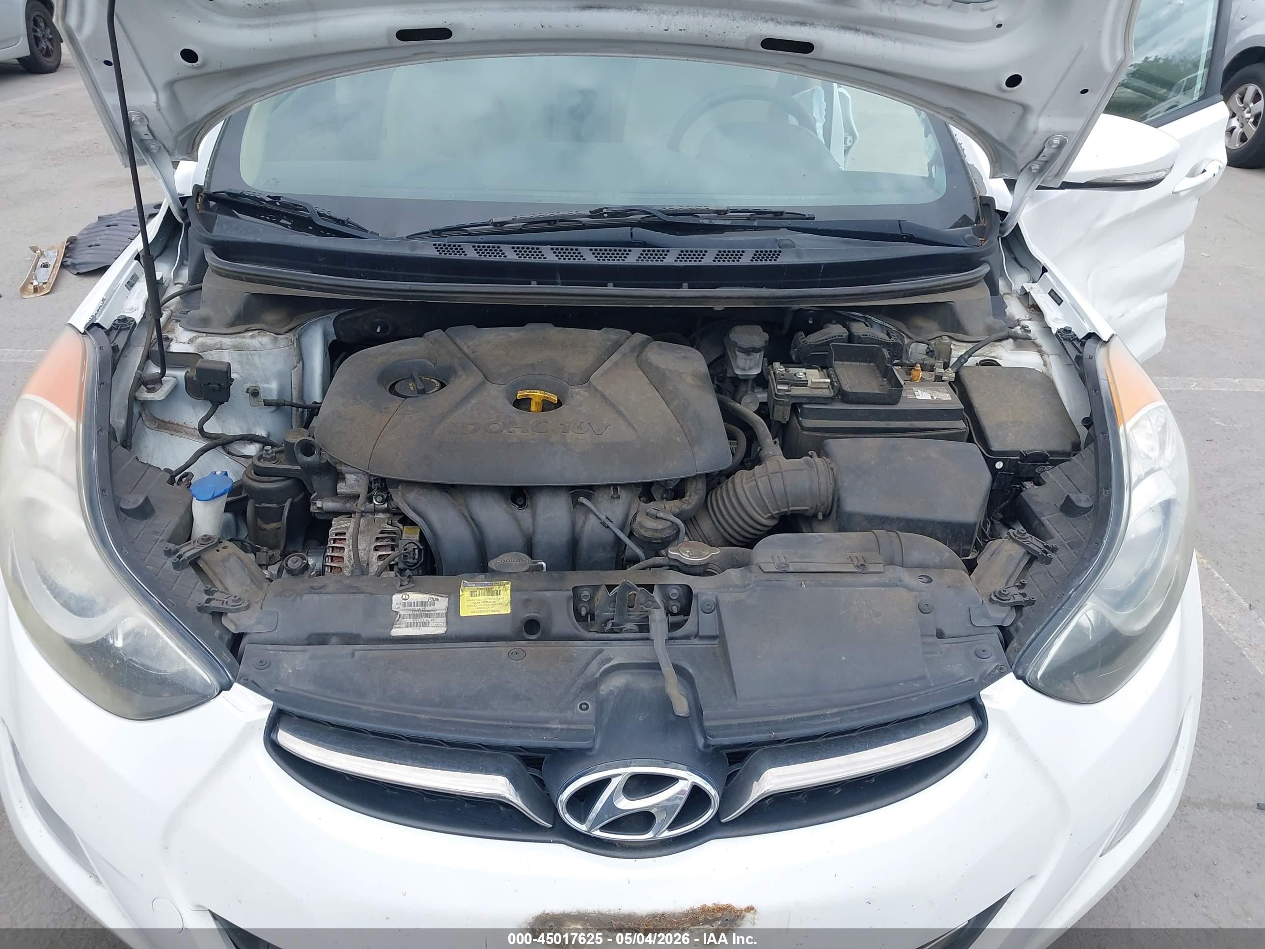 HYUNDAI ELANTRA image 10