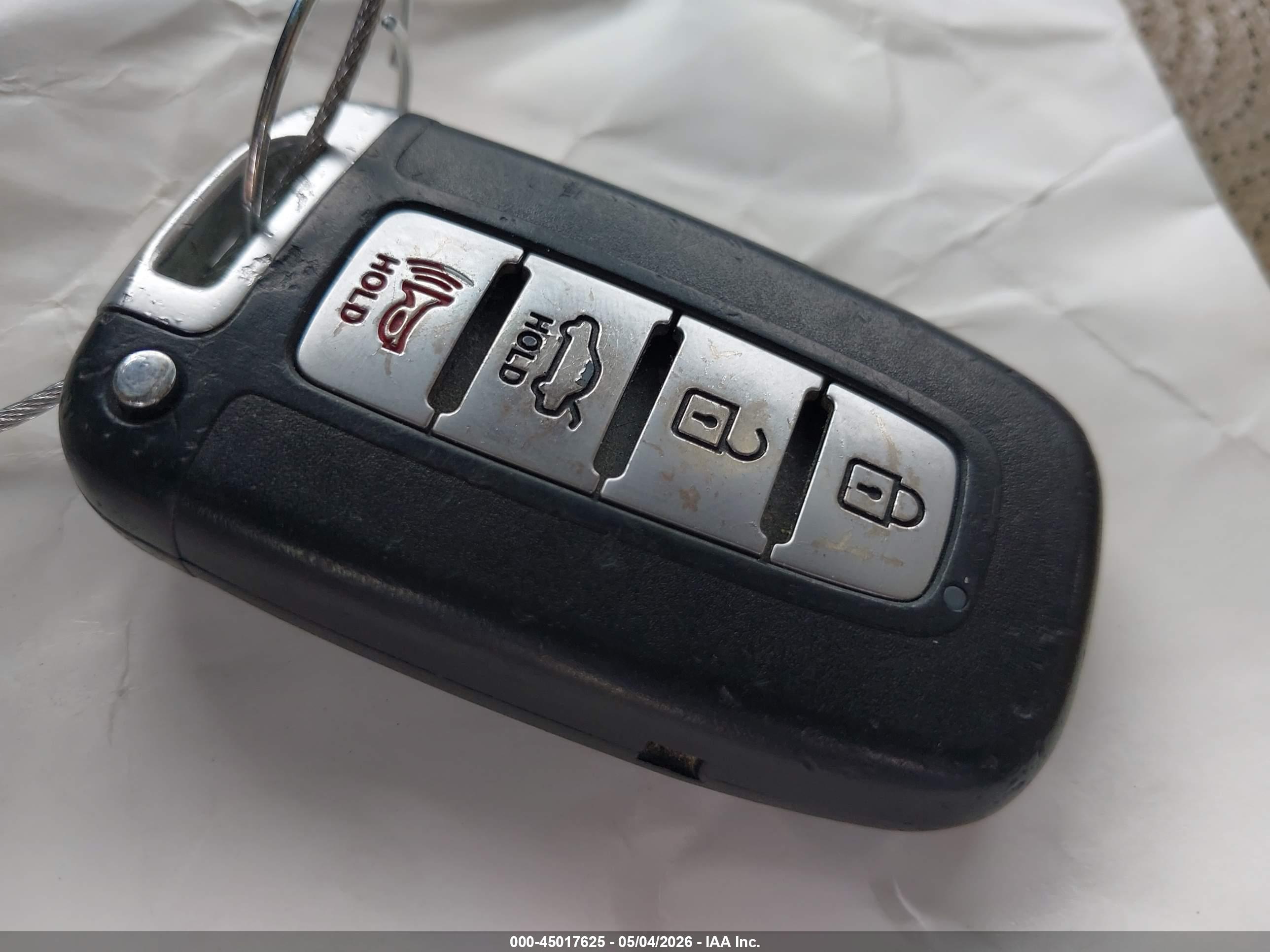 HYUNDAI ELANTRA image 11