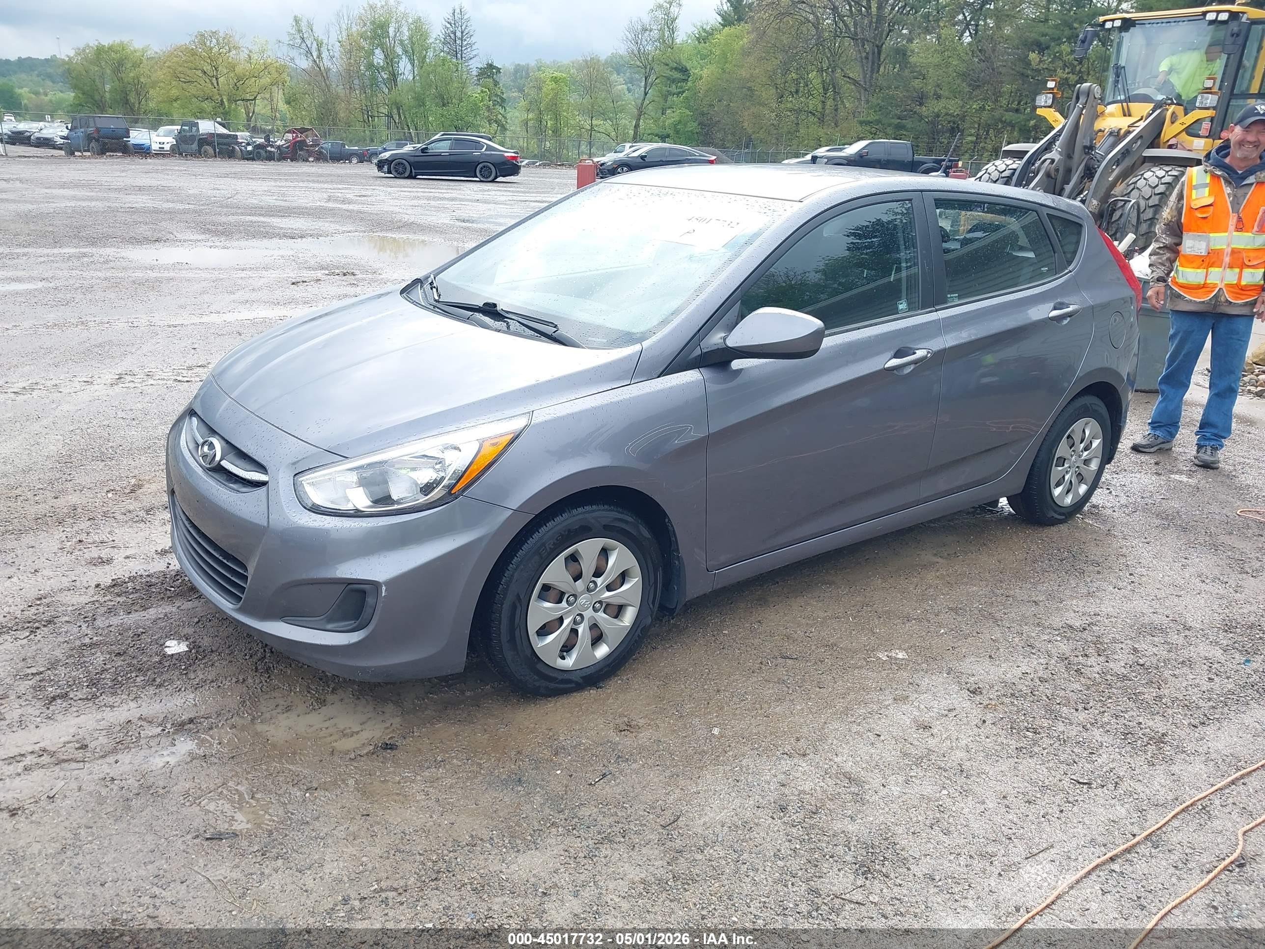 HYUNDAI ACCENT image 2