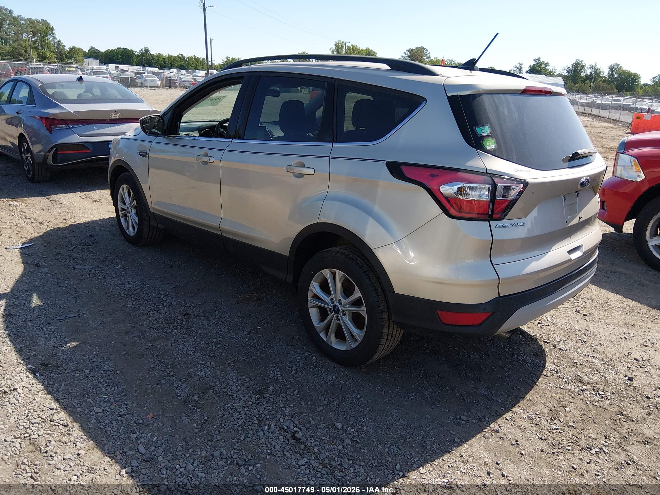 FORD ESCAPE image 3