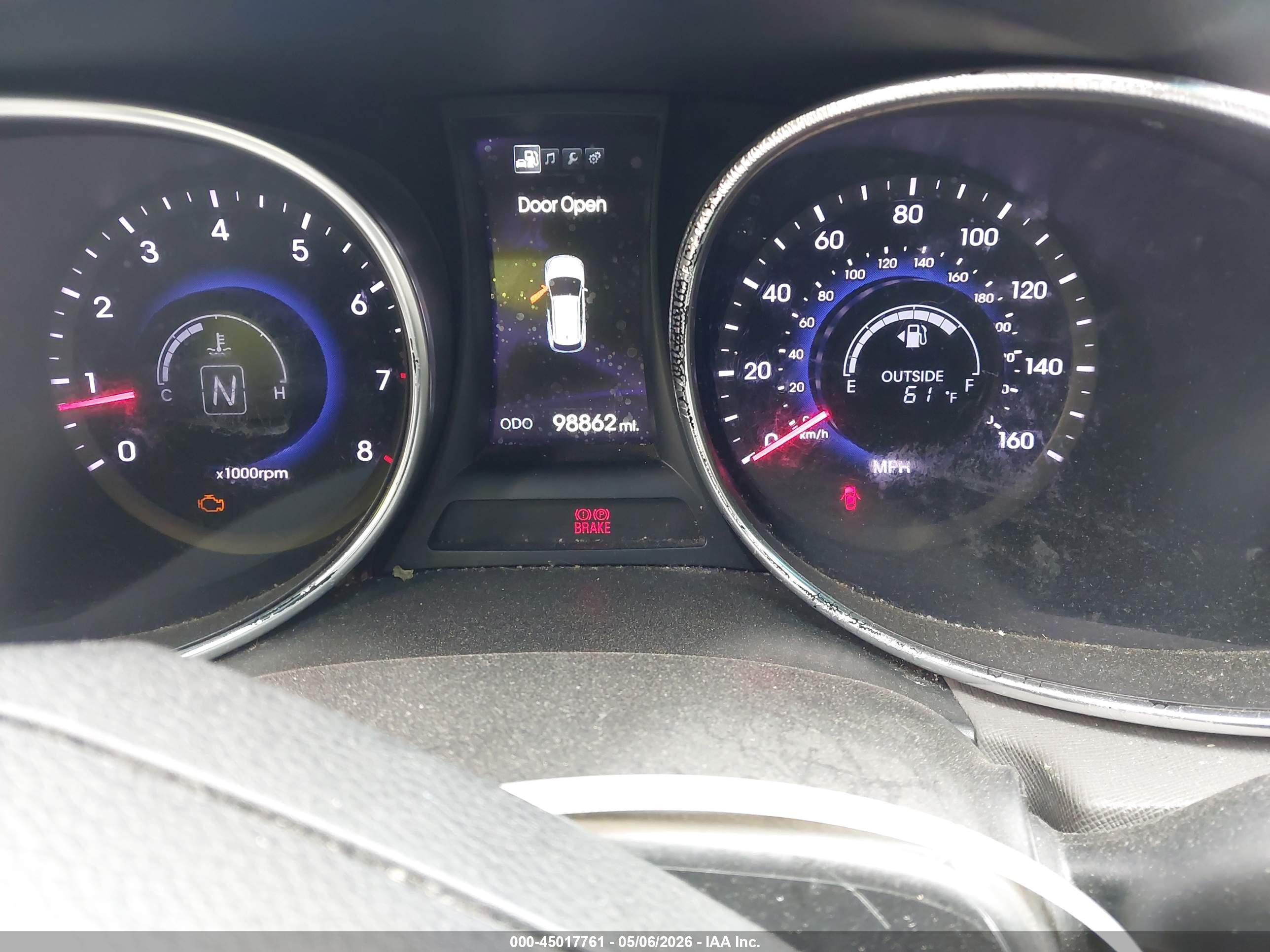 HYUNDAI SANTA image 7