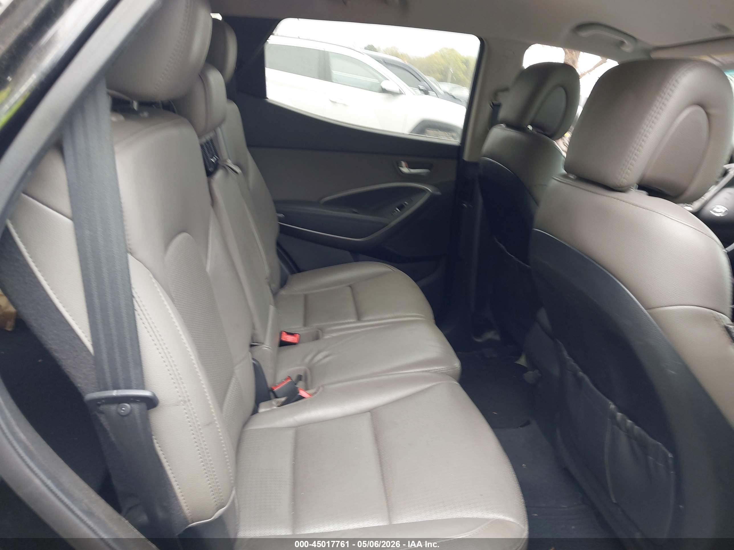 HYUNDAI SANTA image 8