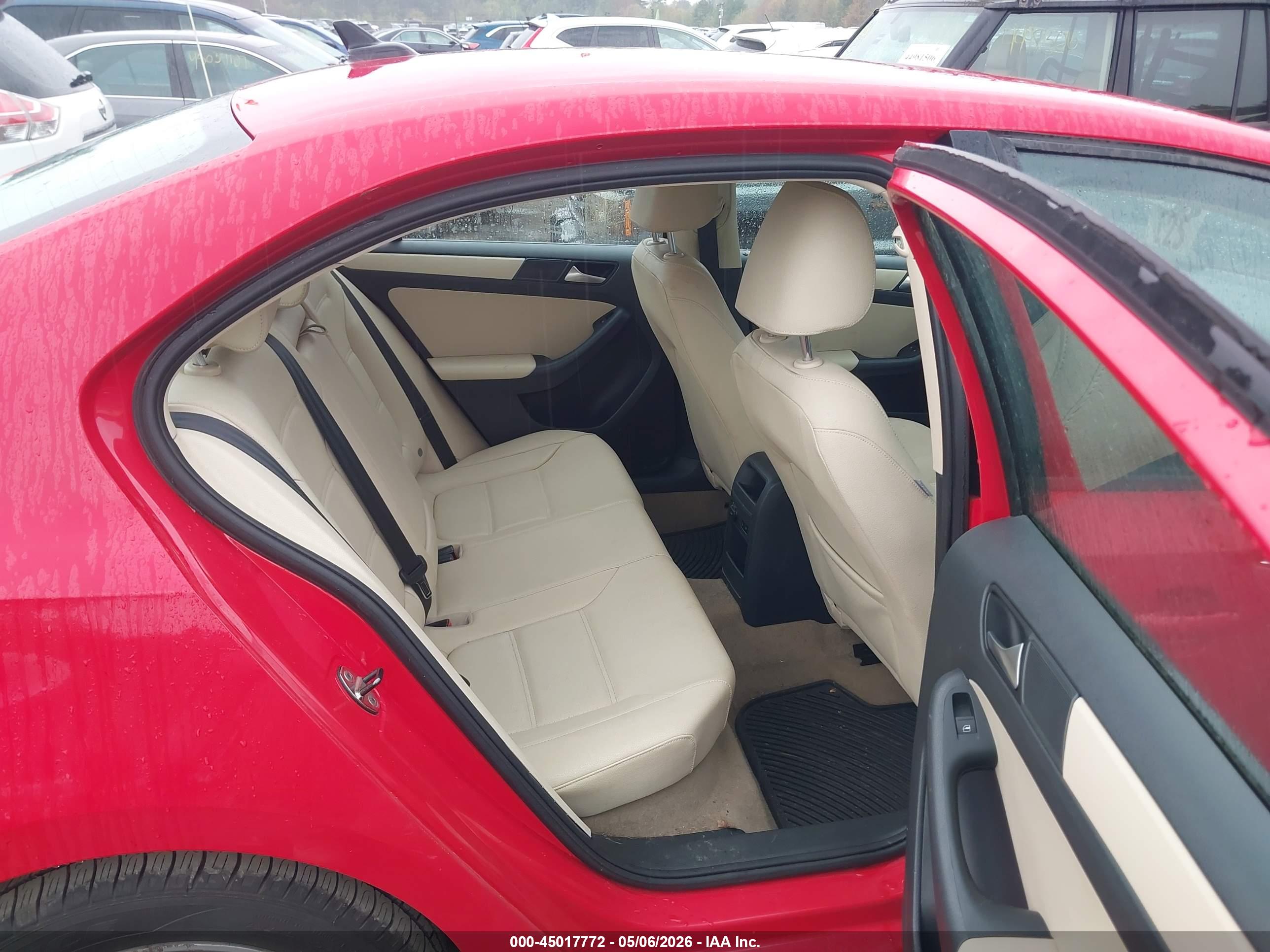 VOLKSWAGEN JETTA image 8