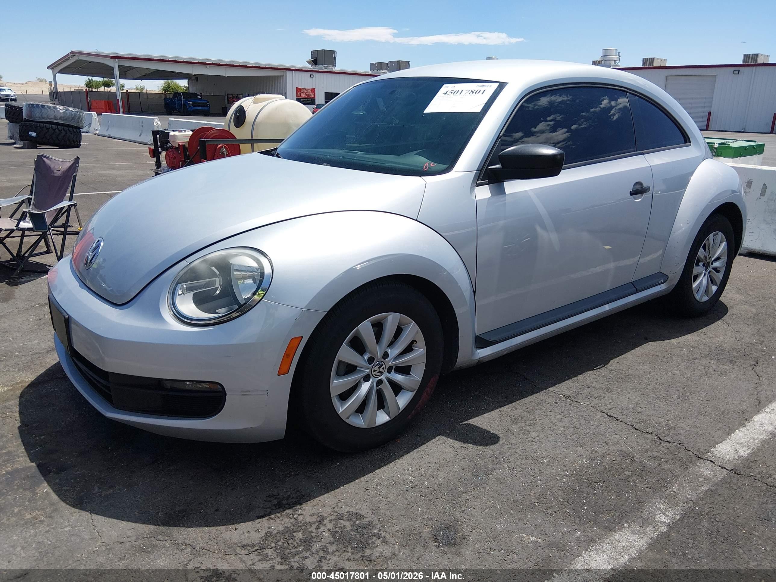 VOLKSWAGEN BEETLE image 2