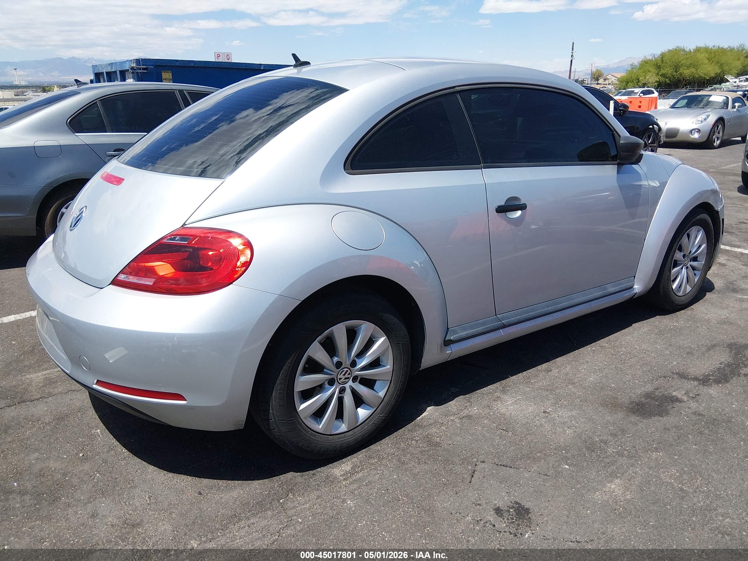 VOLKSWAGEN BEETLE image 4