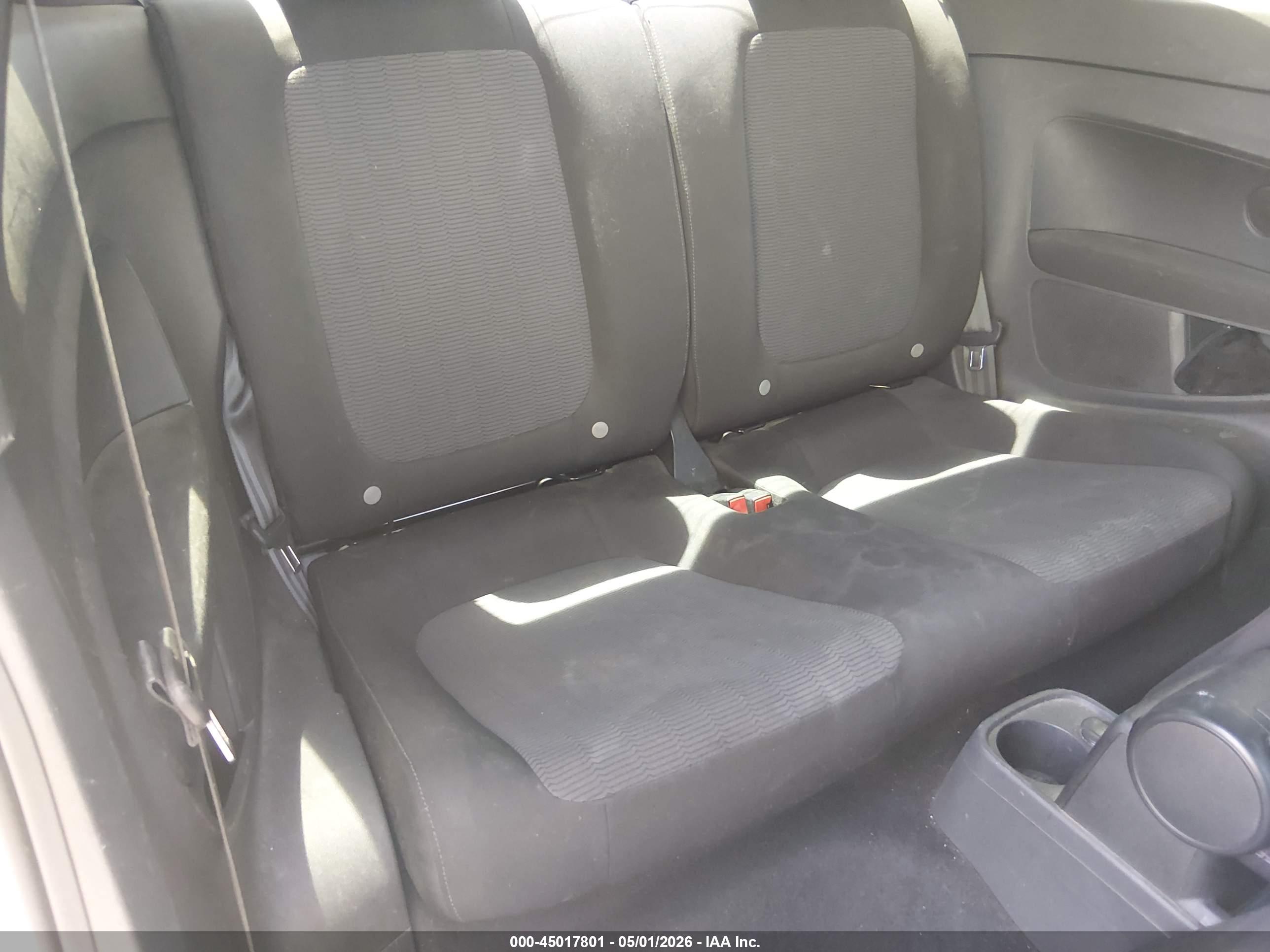 VOLKSWAGEN BEETLE image 8