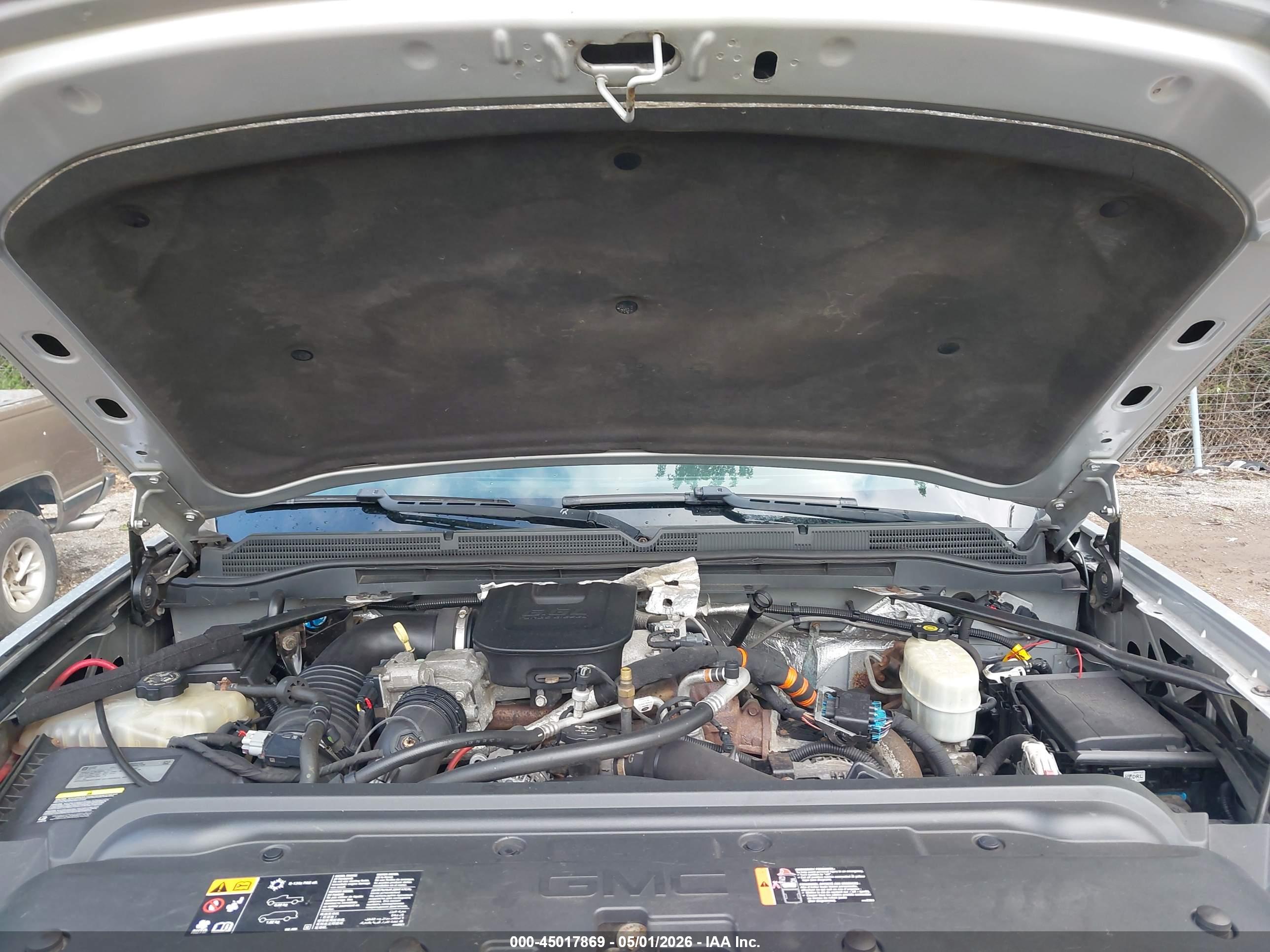 GMC SIERRA image 10