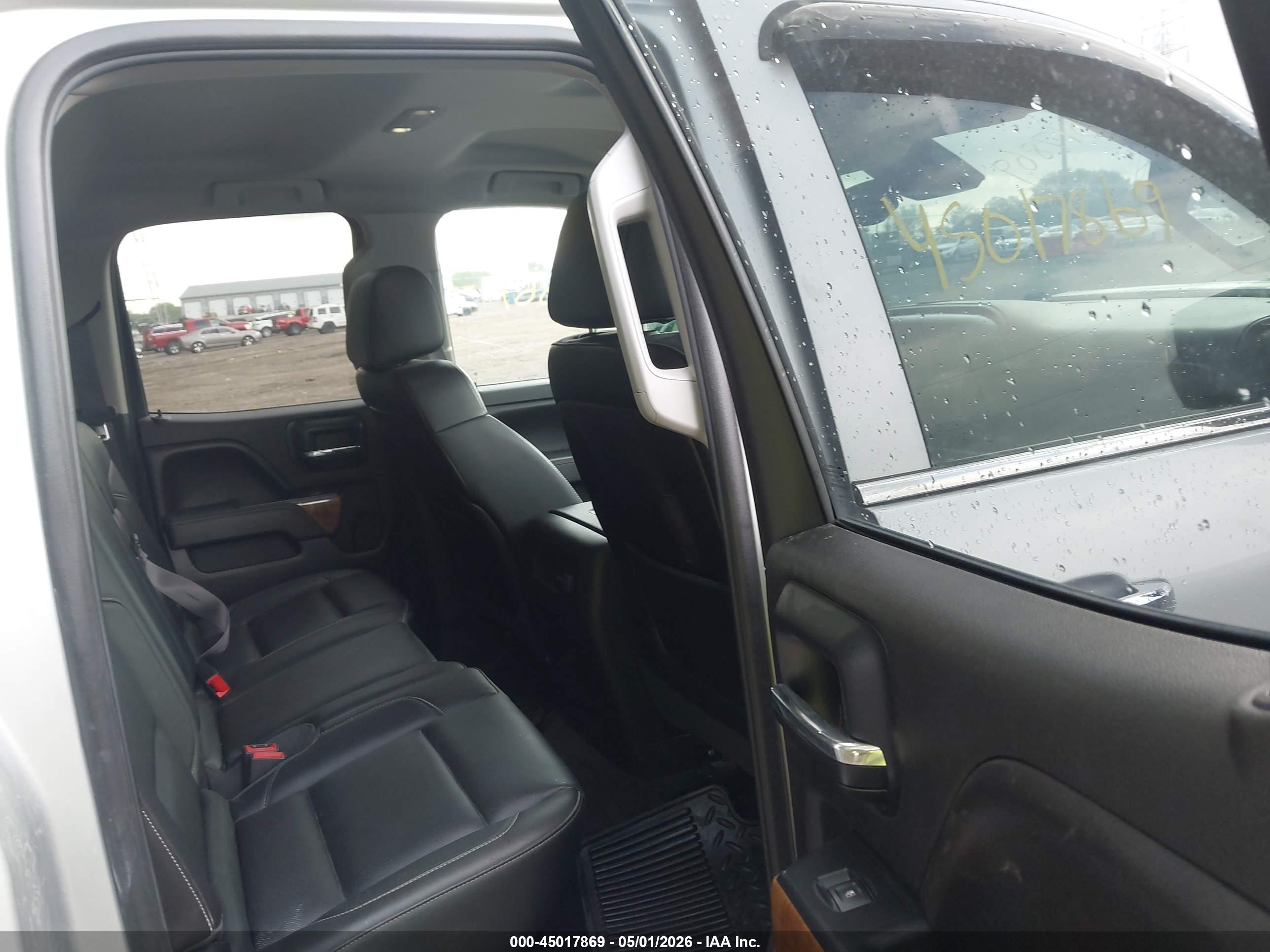 GMC SIERRA image 8