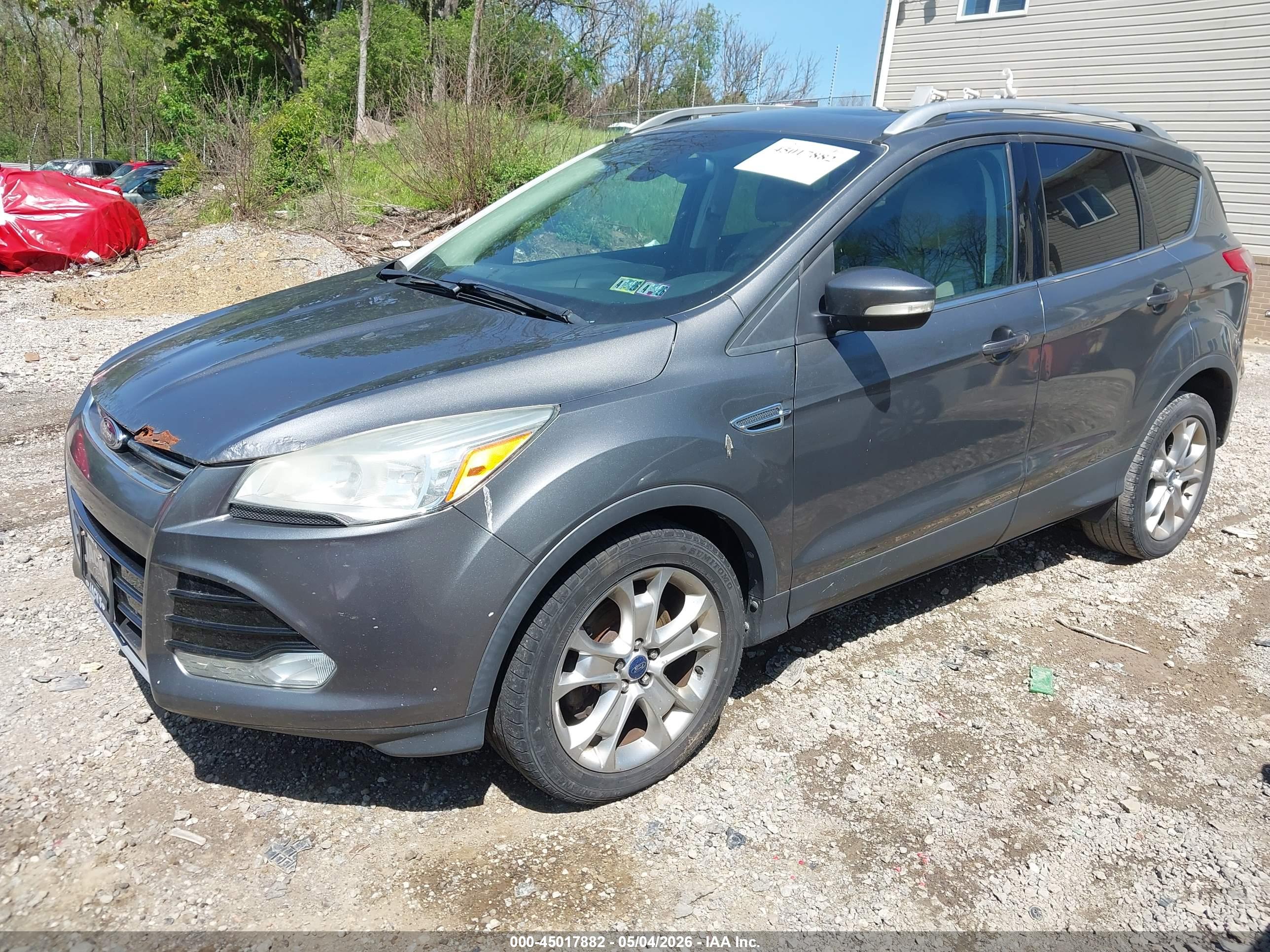 FORD ESCAPE image 2