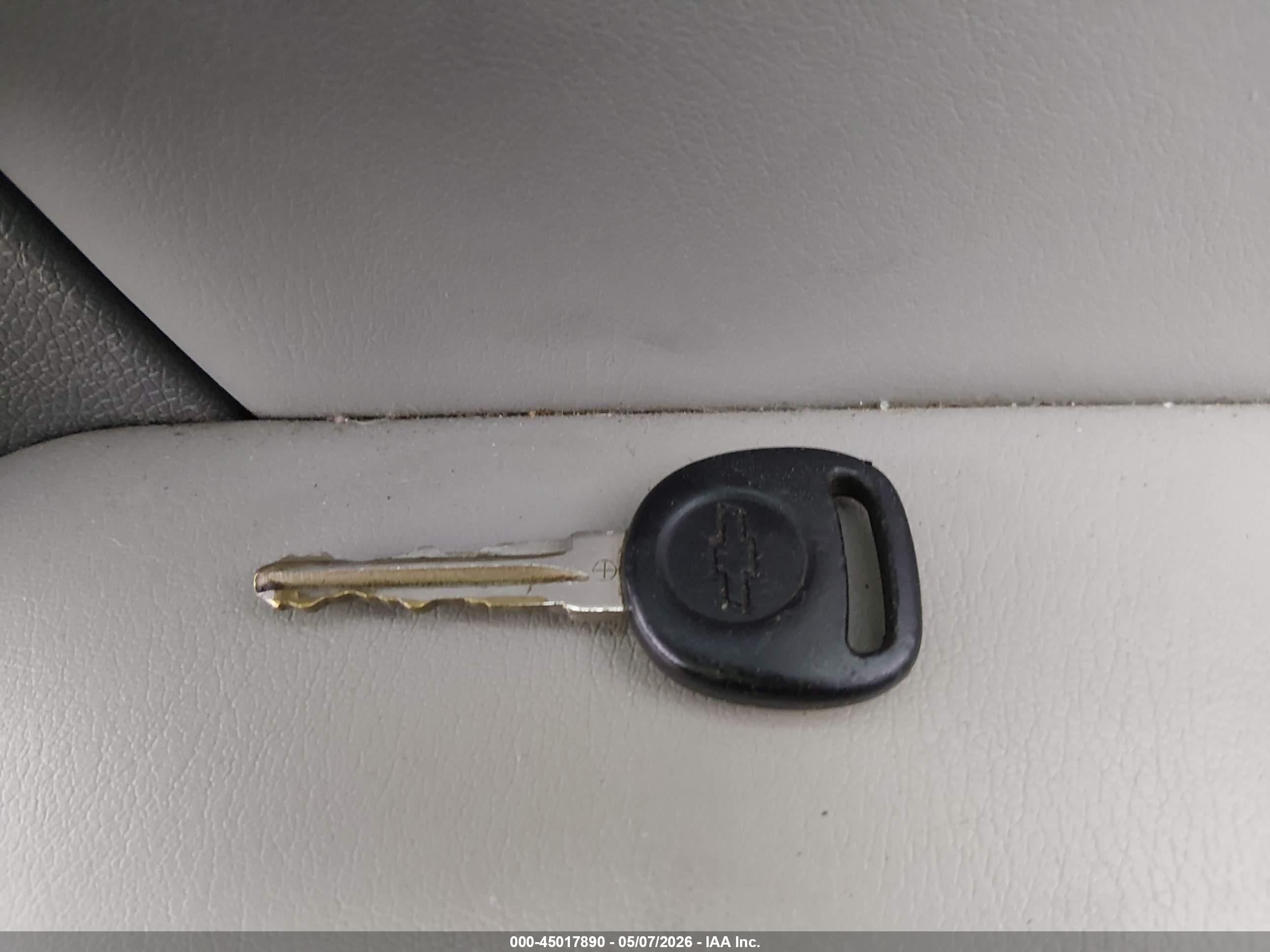 CHEVROLET TRAVERSE image 11
