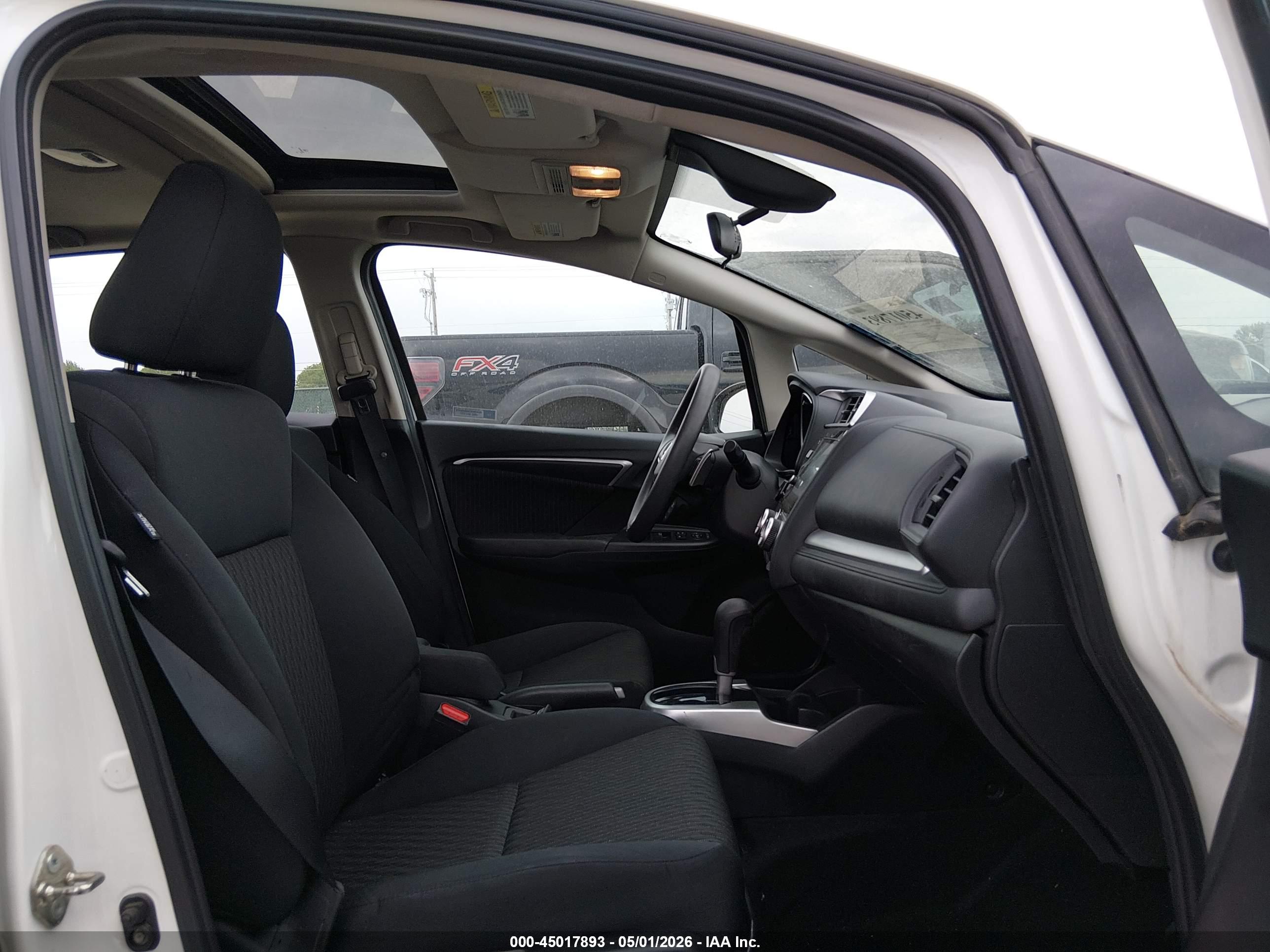 HONDA FIT image 5
