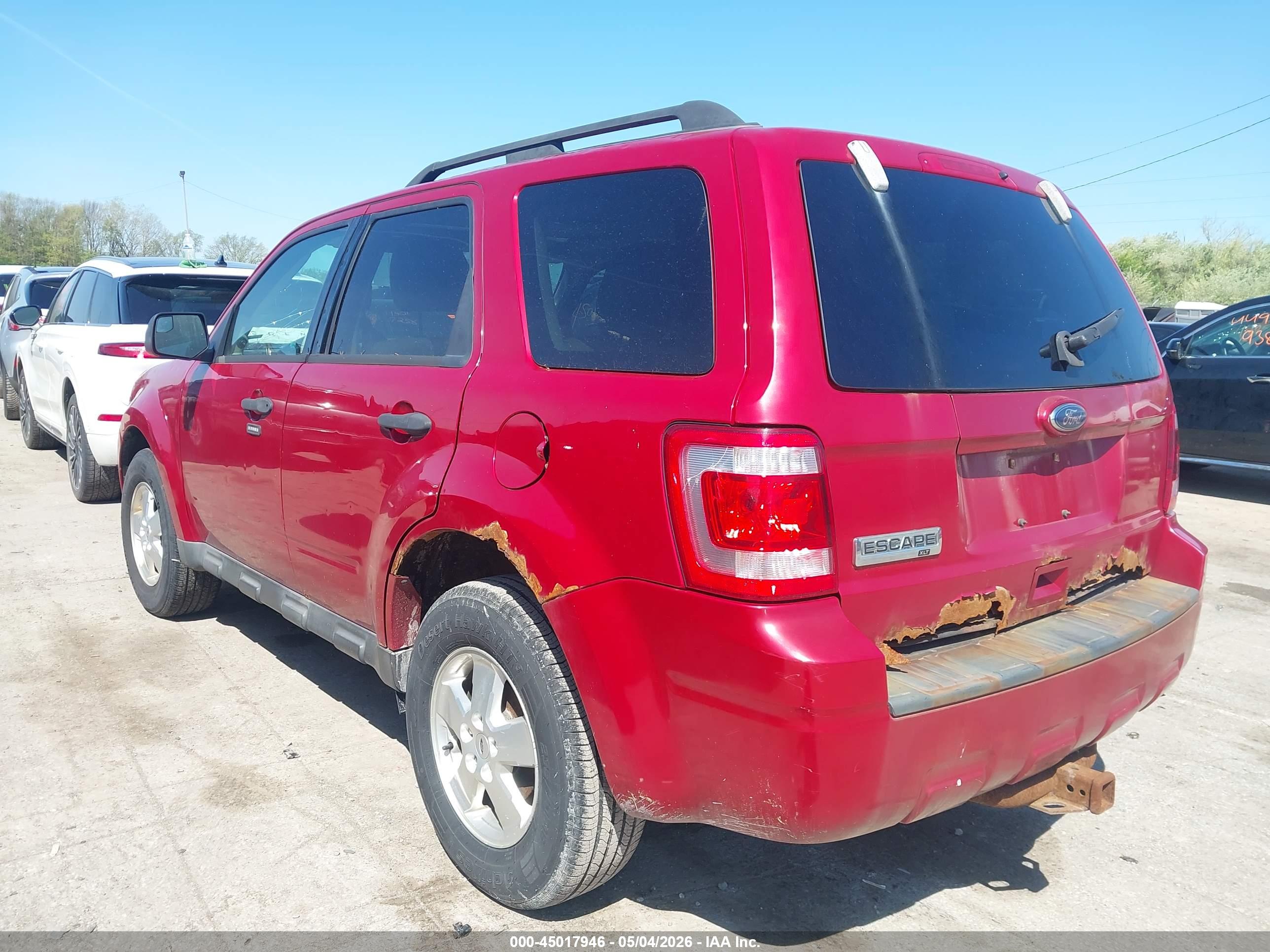 FORD ESCAPE image 3