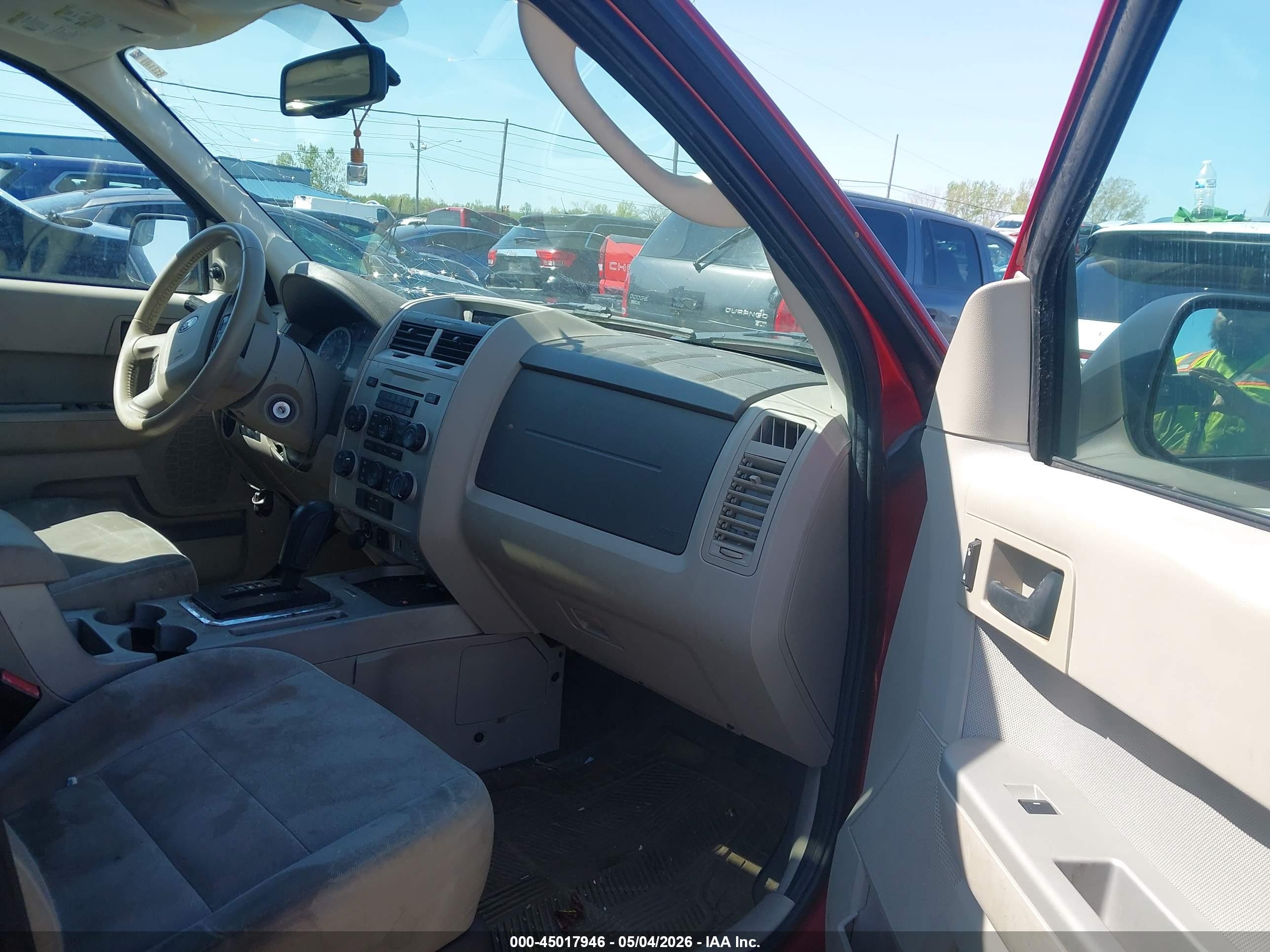 FORD ESCAPE image 5