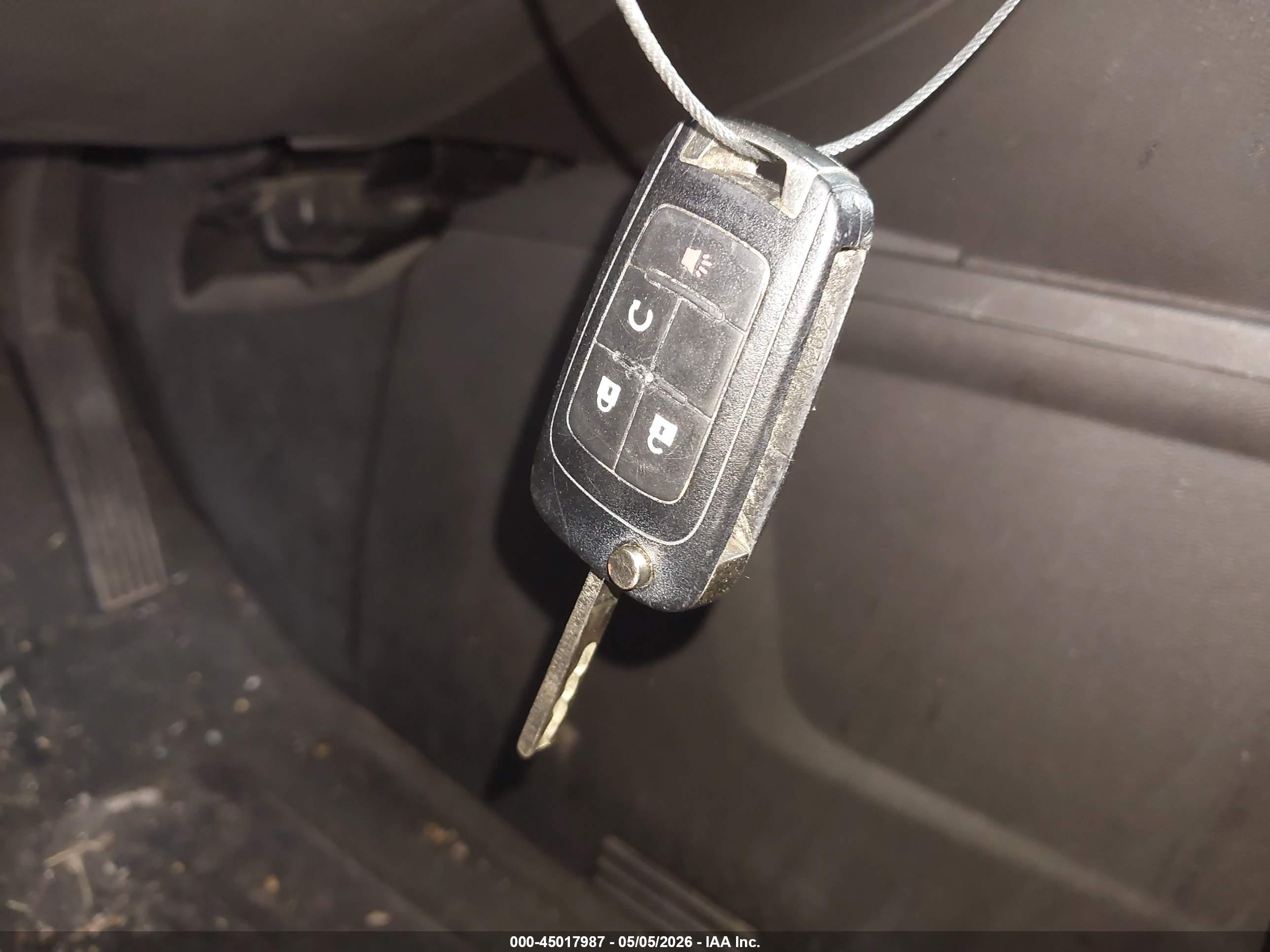CHEVROLET EQUINOX image 11
