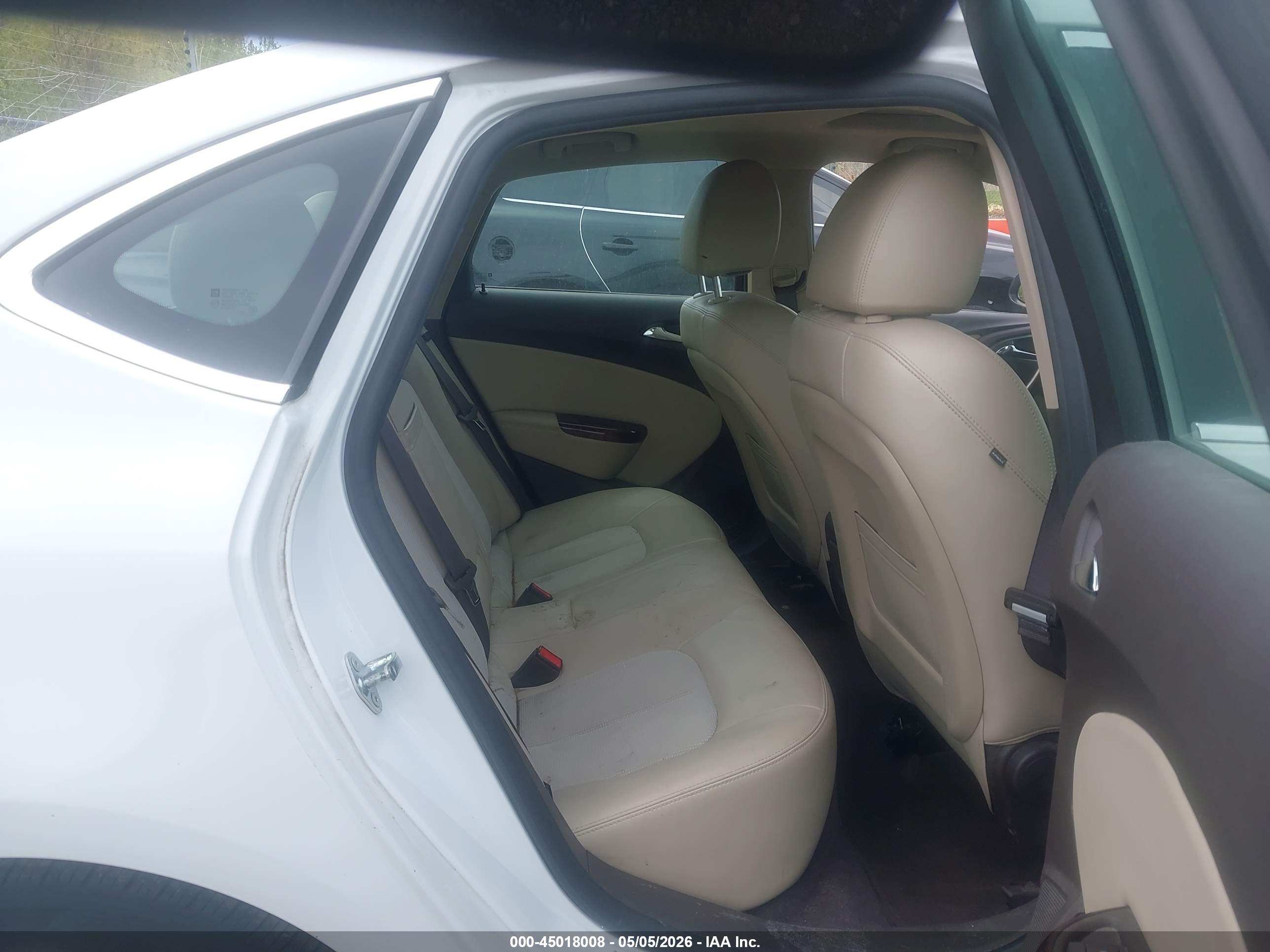 BUICK VERANO image 8