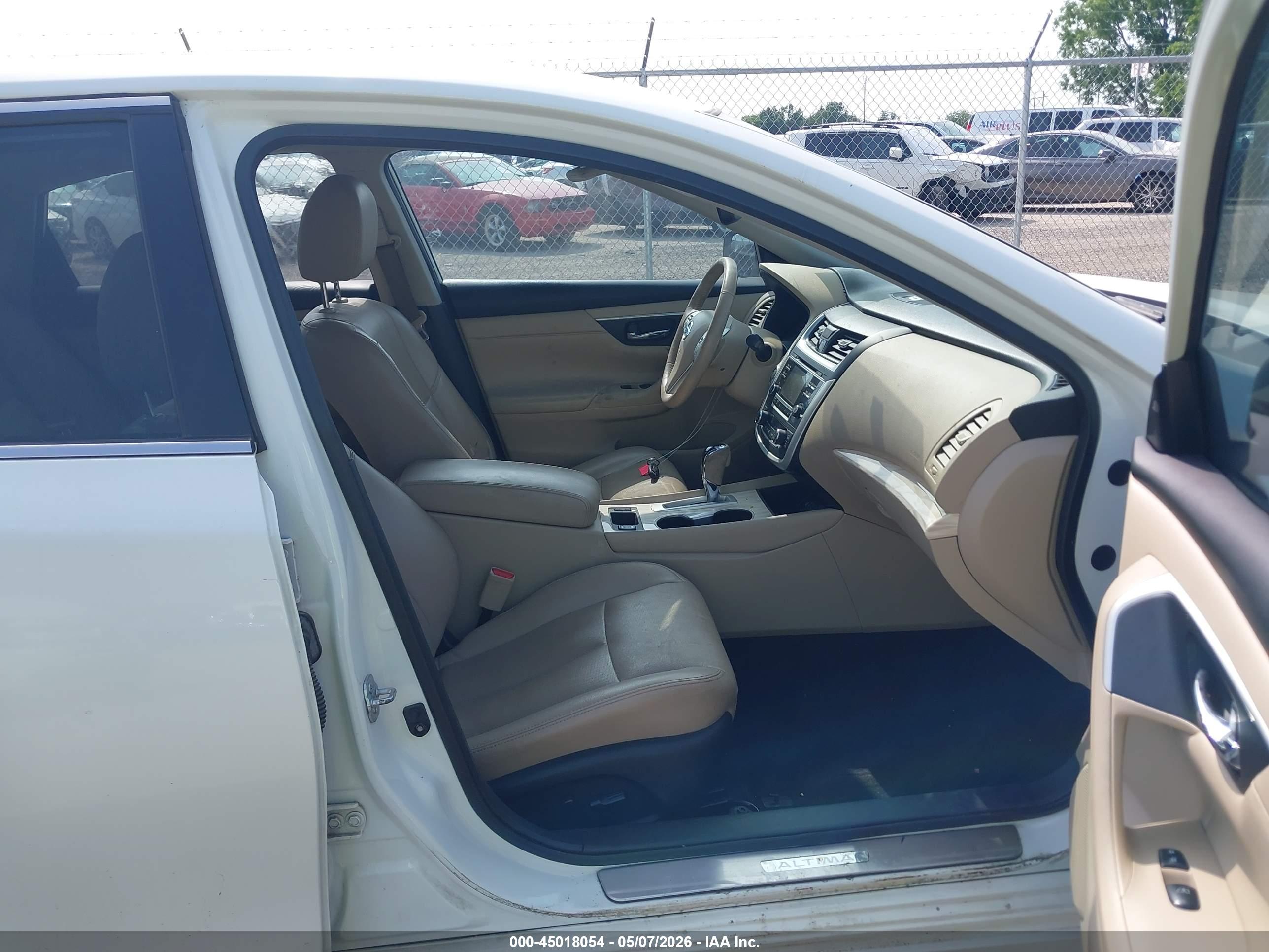 NISSAN ALTIMA image 5