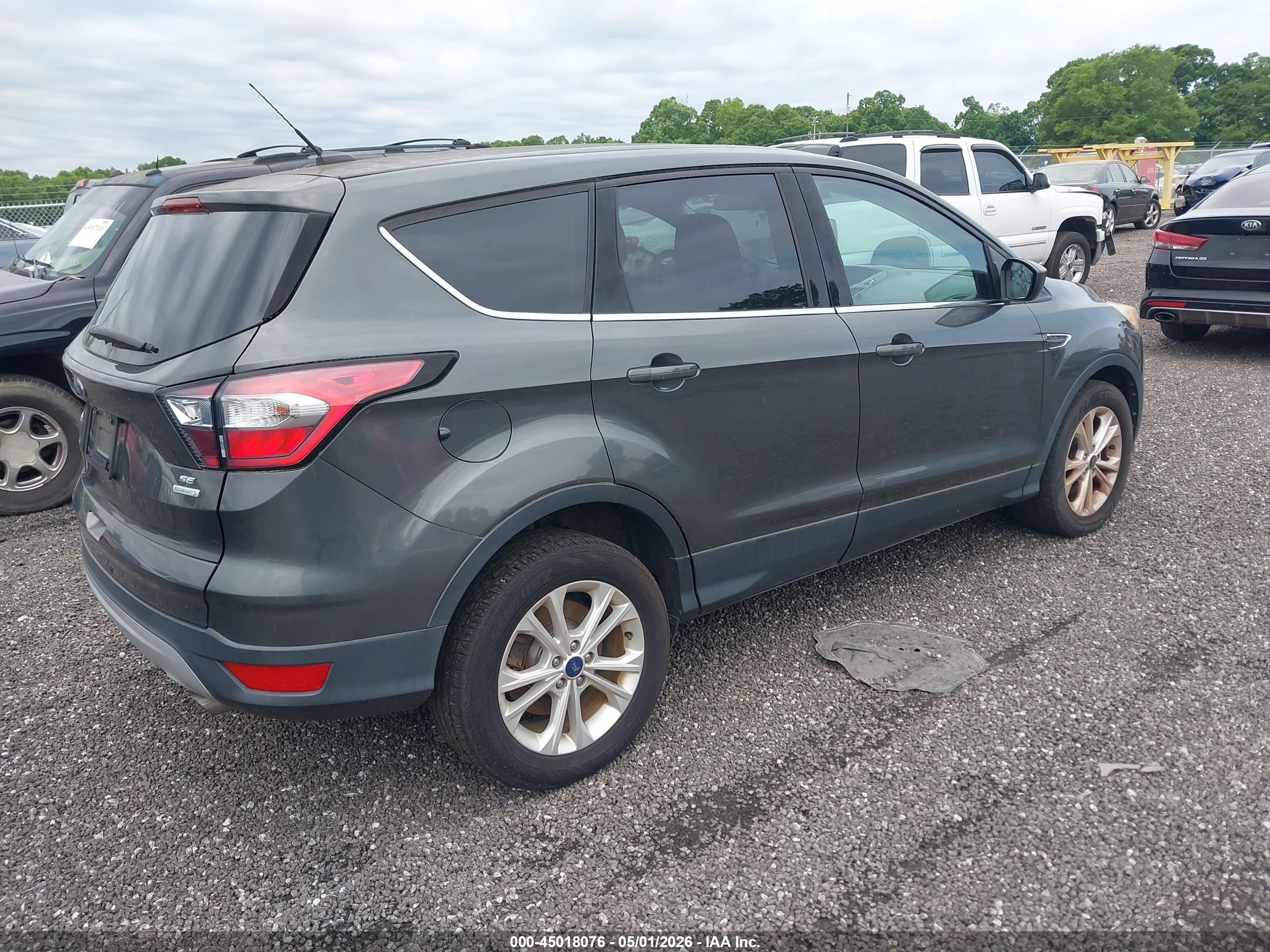 FORD ESCAPE image 4