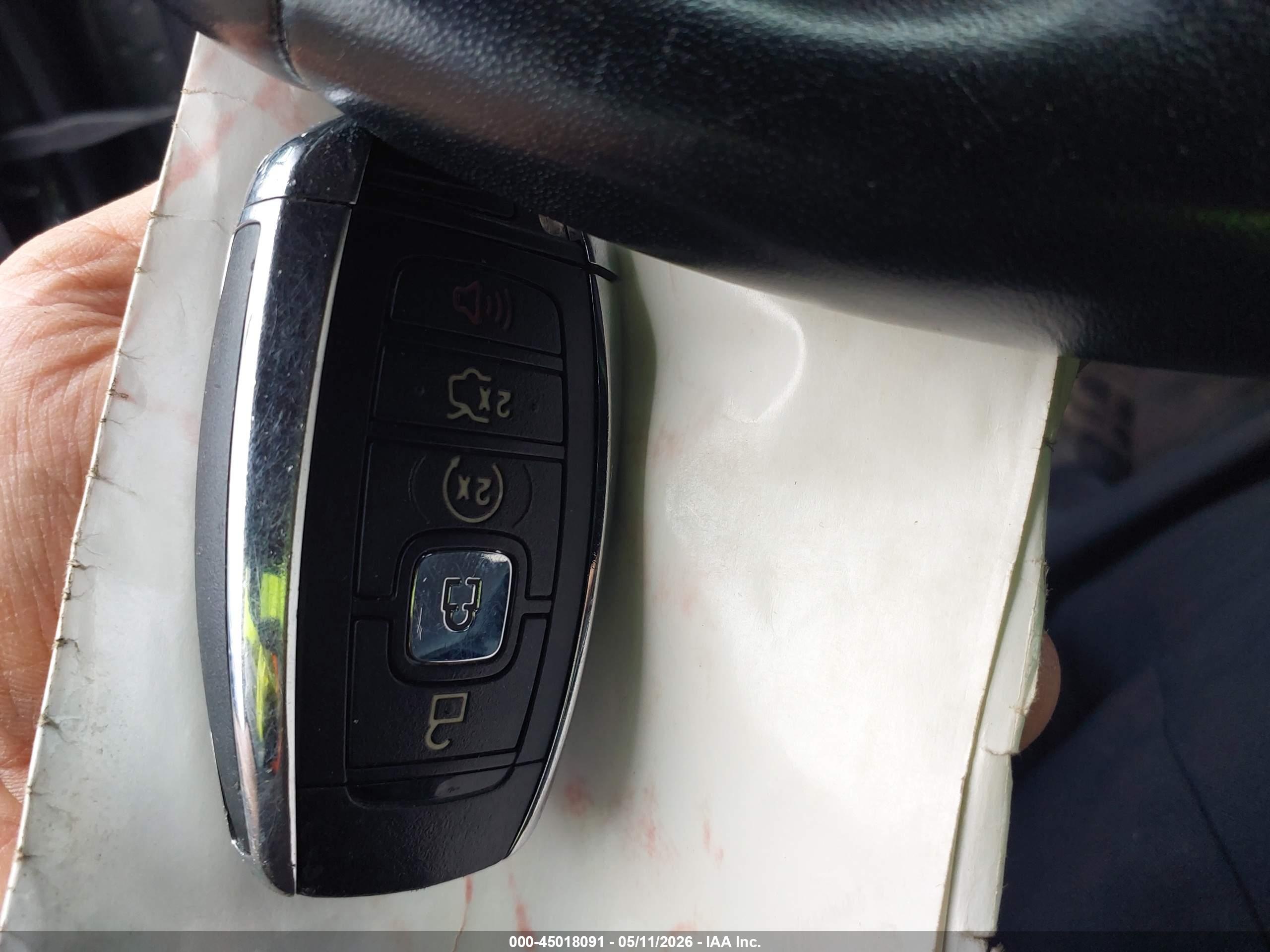 LINCOLN MKC image 11