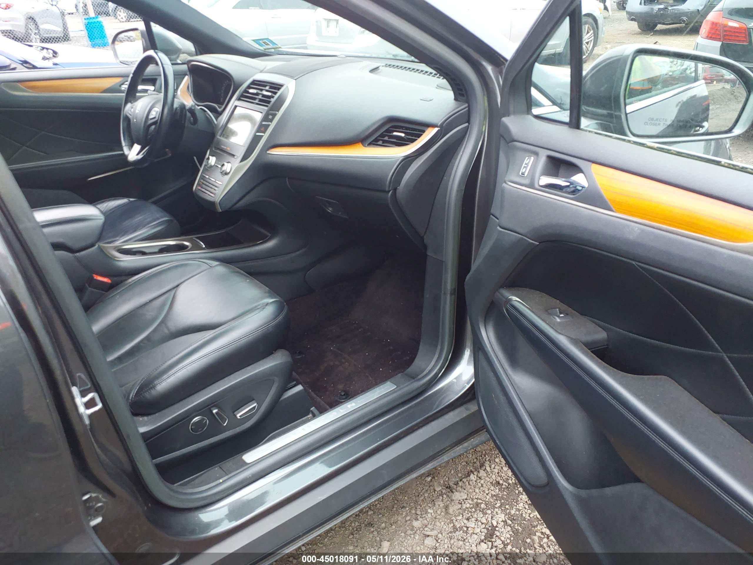 LINCOLN MKC image 5