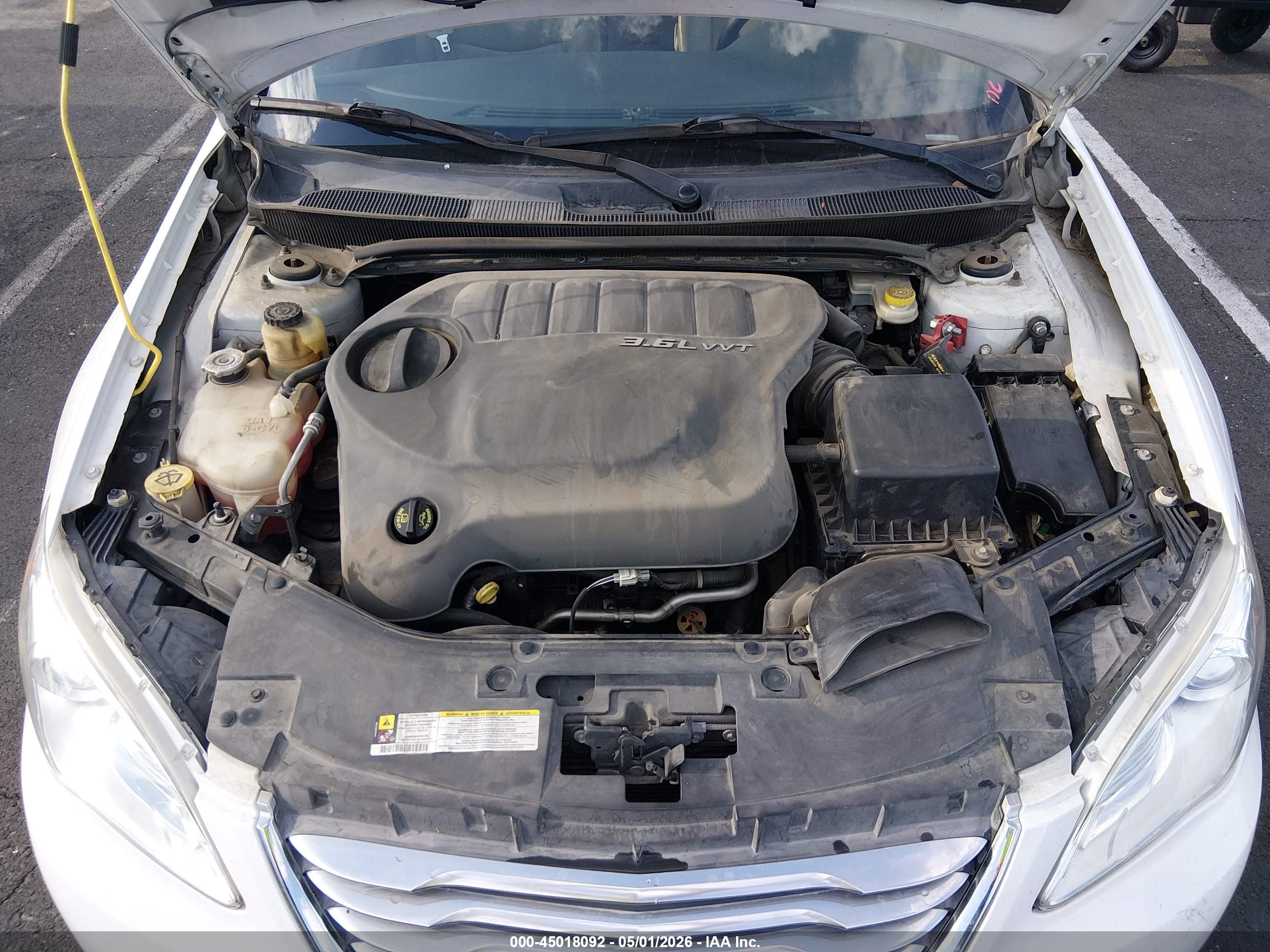CHRYSLER 200 image 10