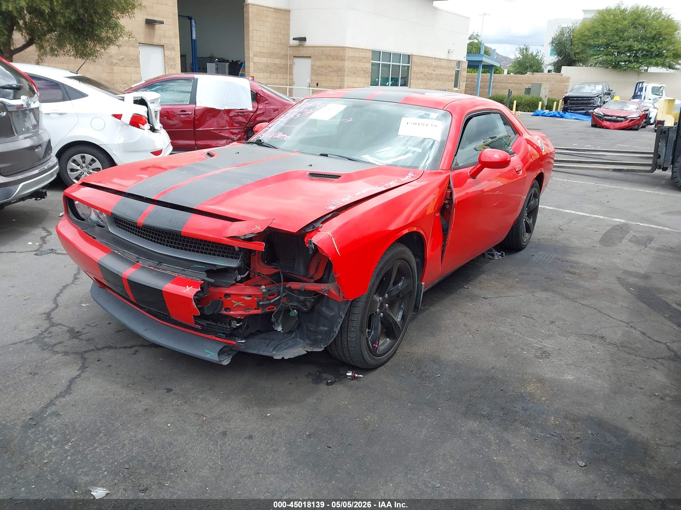 DODGE CHALLENGER image 2
