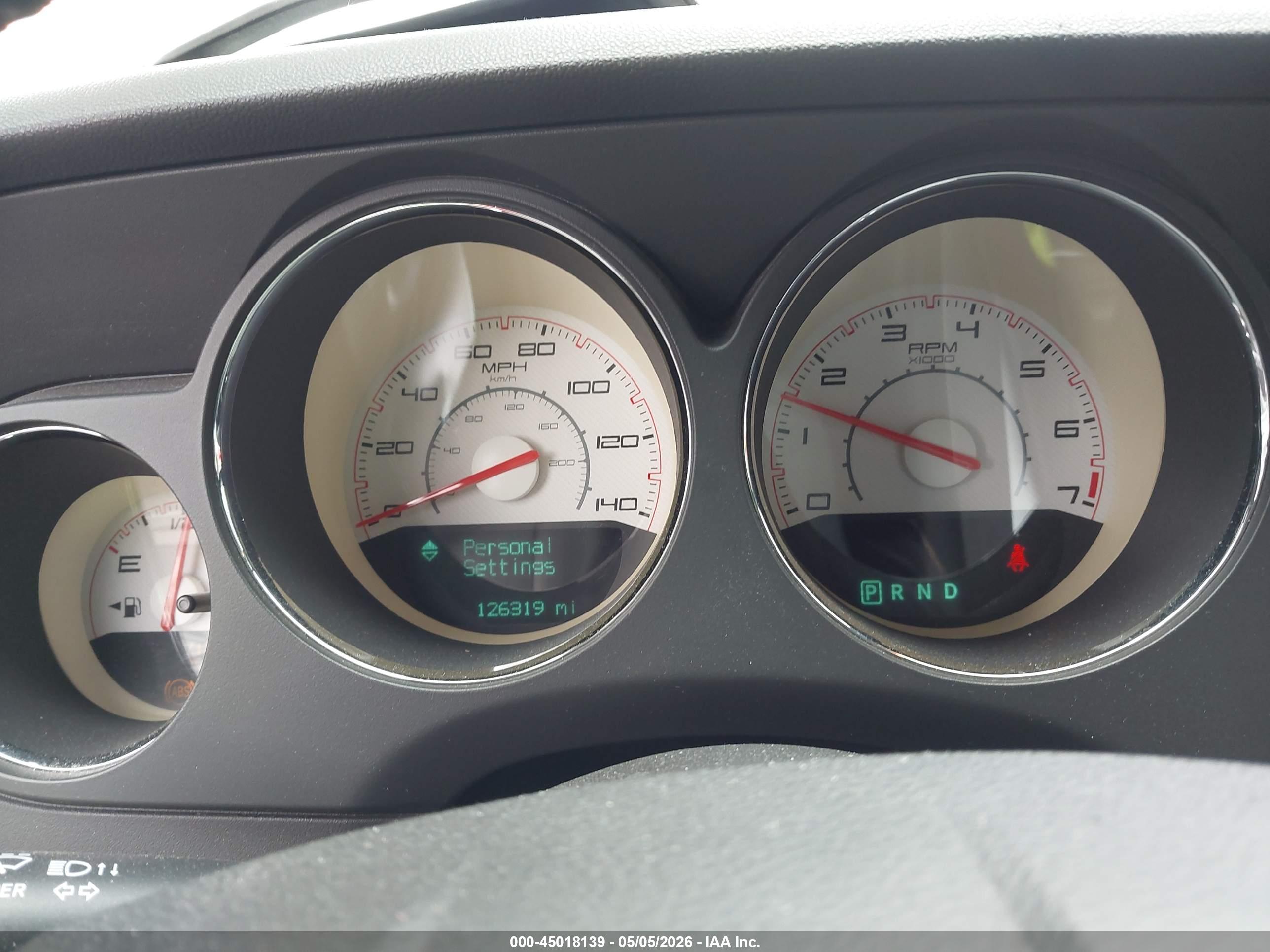 DODGE CHALLENGER image 7